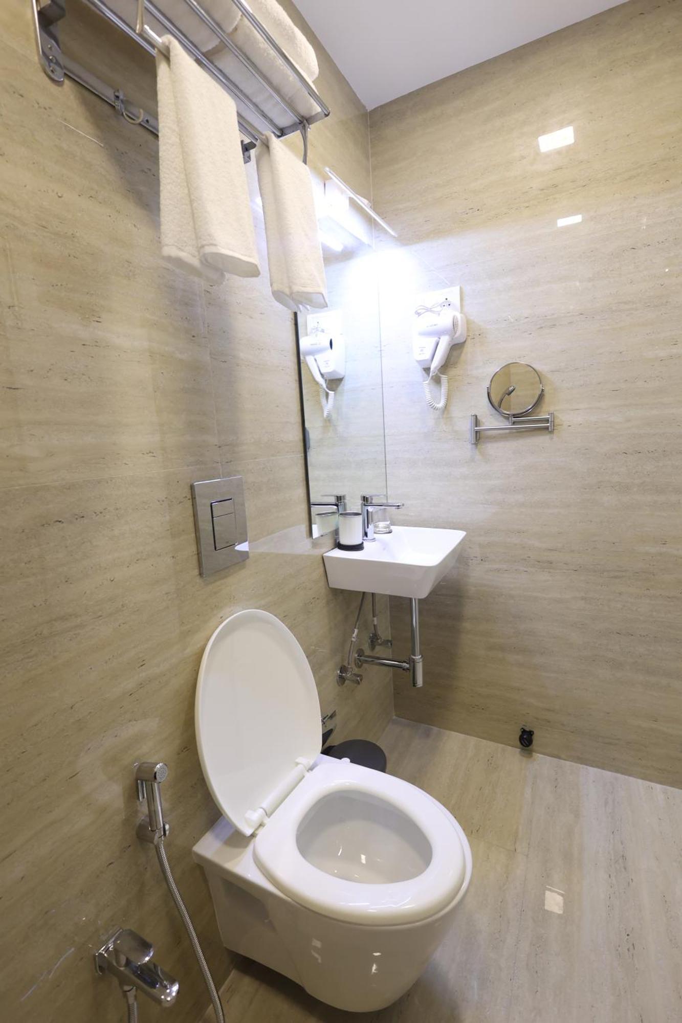 Wabi-sabi By Alamiko * Mumbai