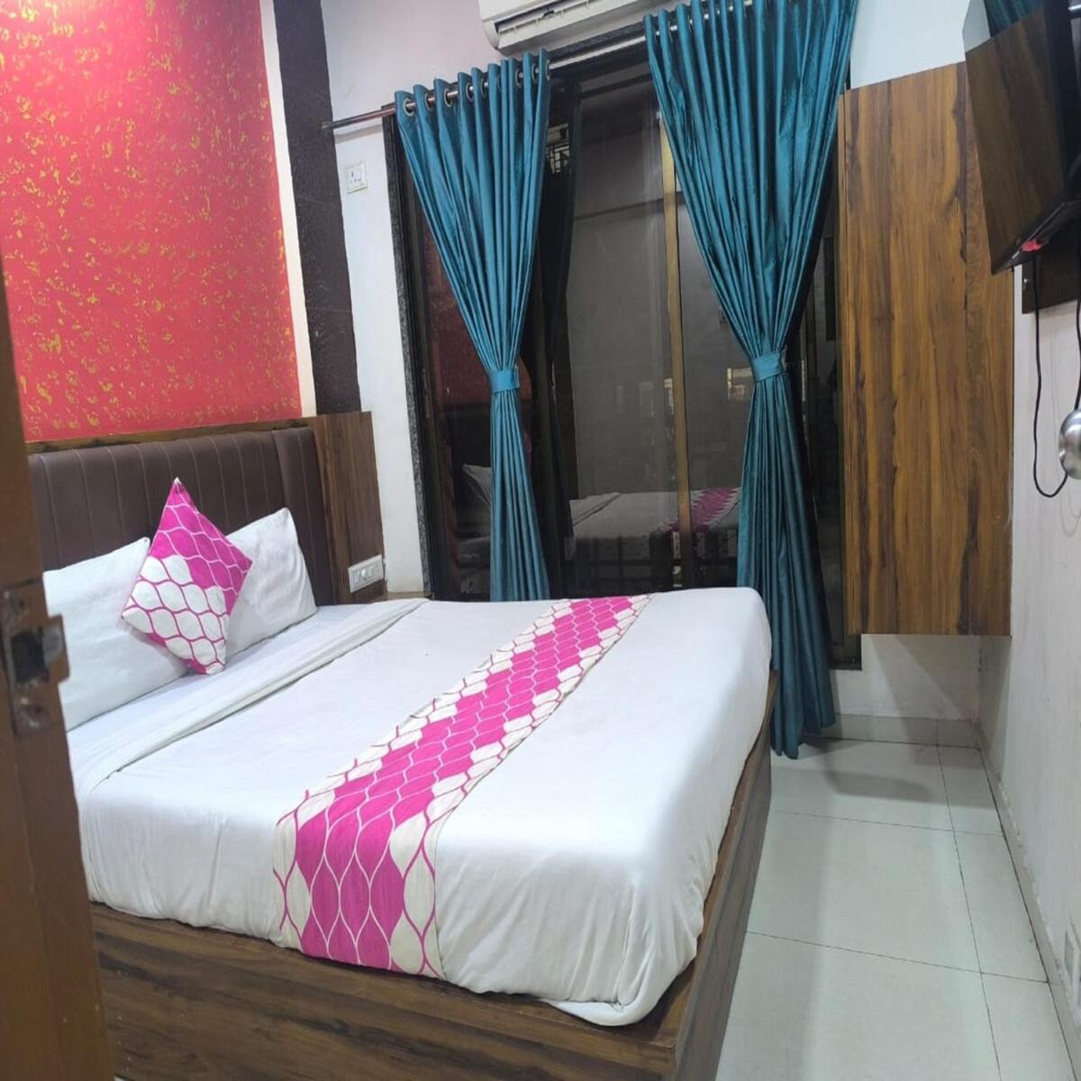 Om Sai Residency Guest house *