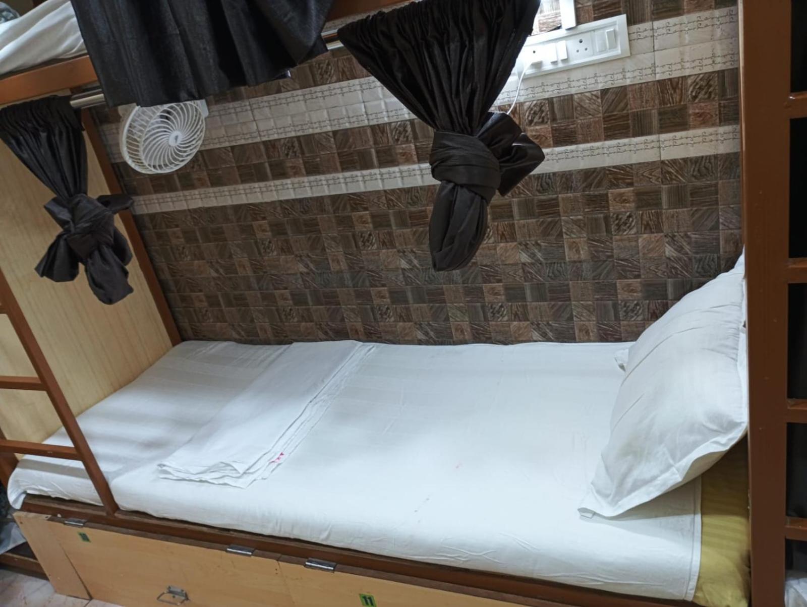 New Assar Pg Fully Ac *