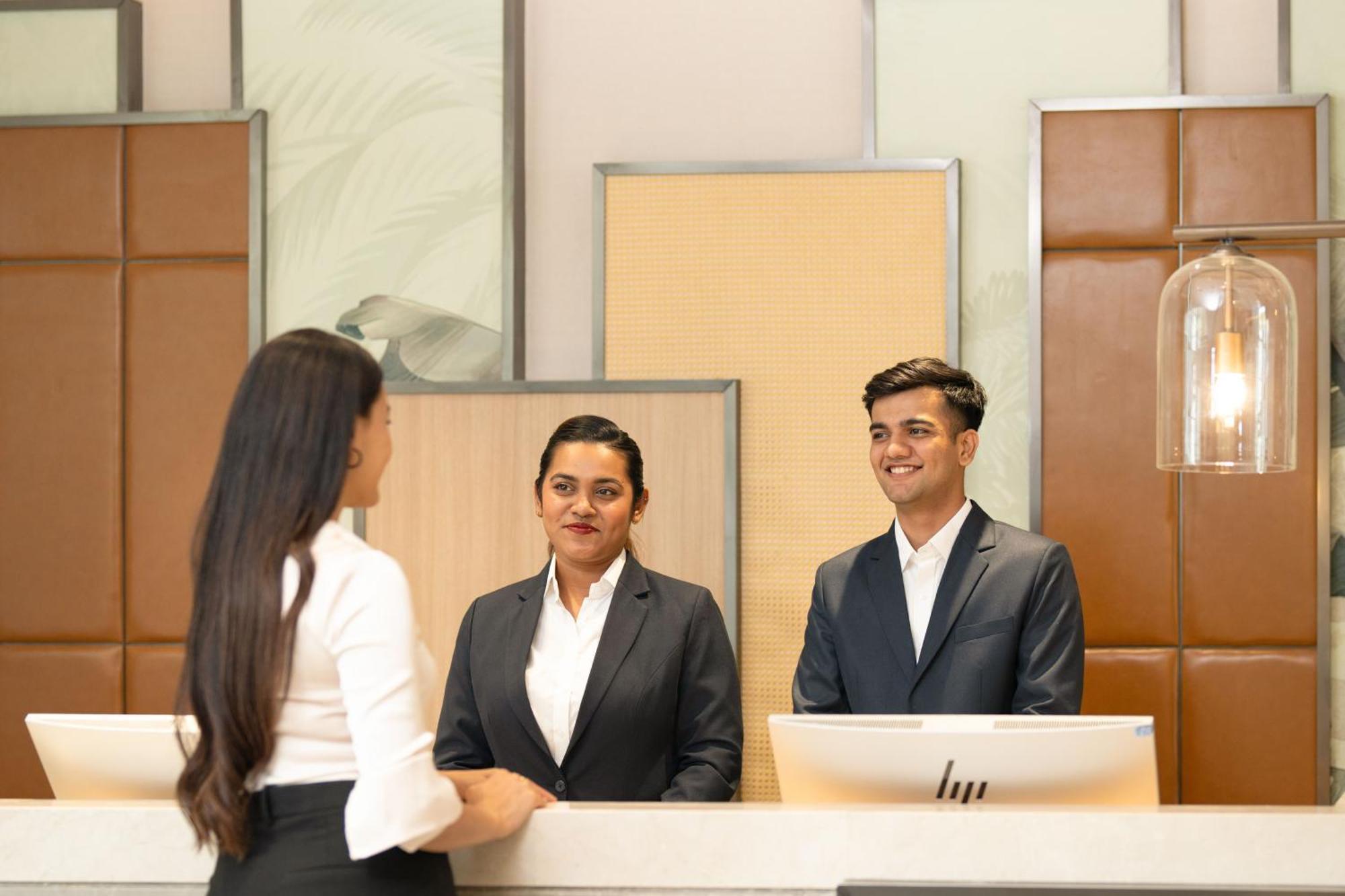 Hilton Garden International Airport