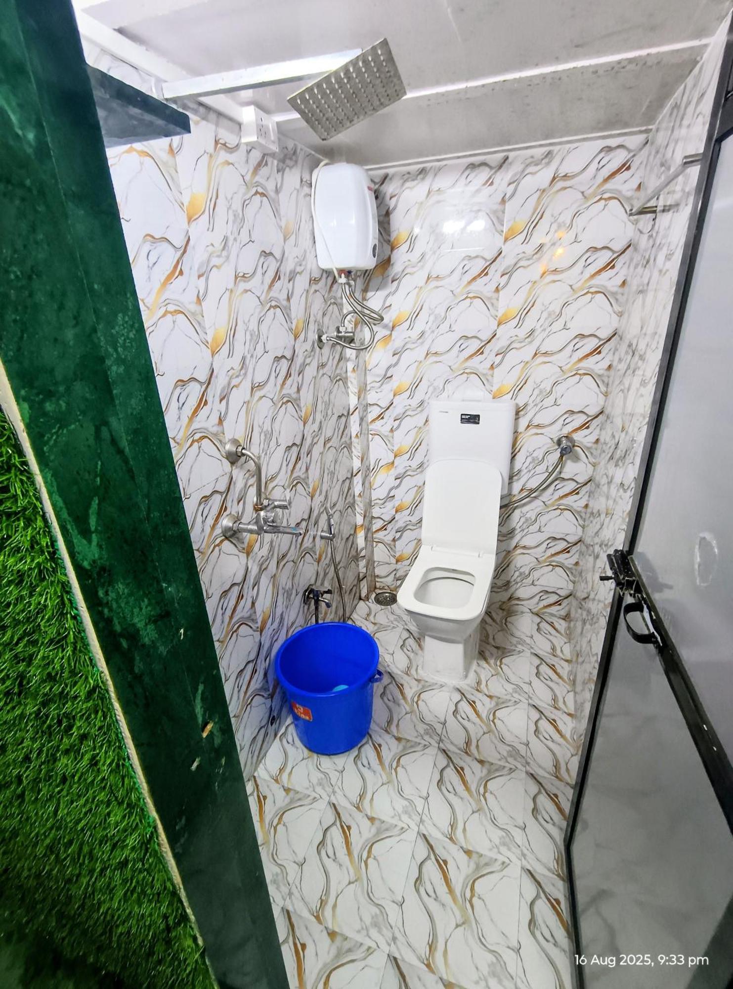 Royal And In Asalpha Mumbai