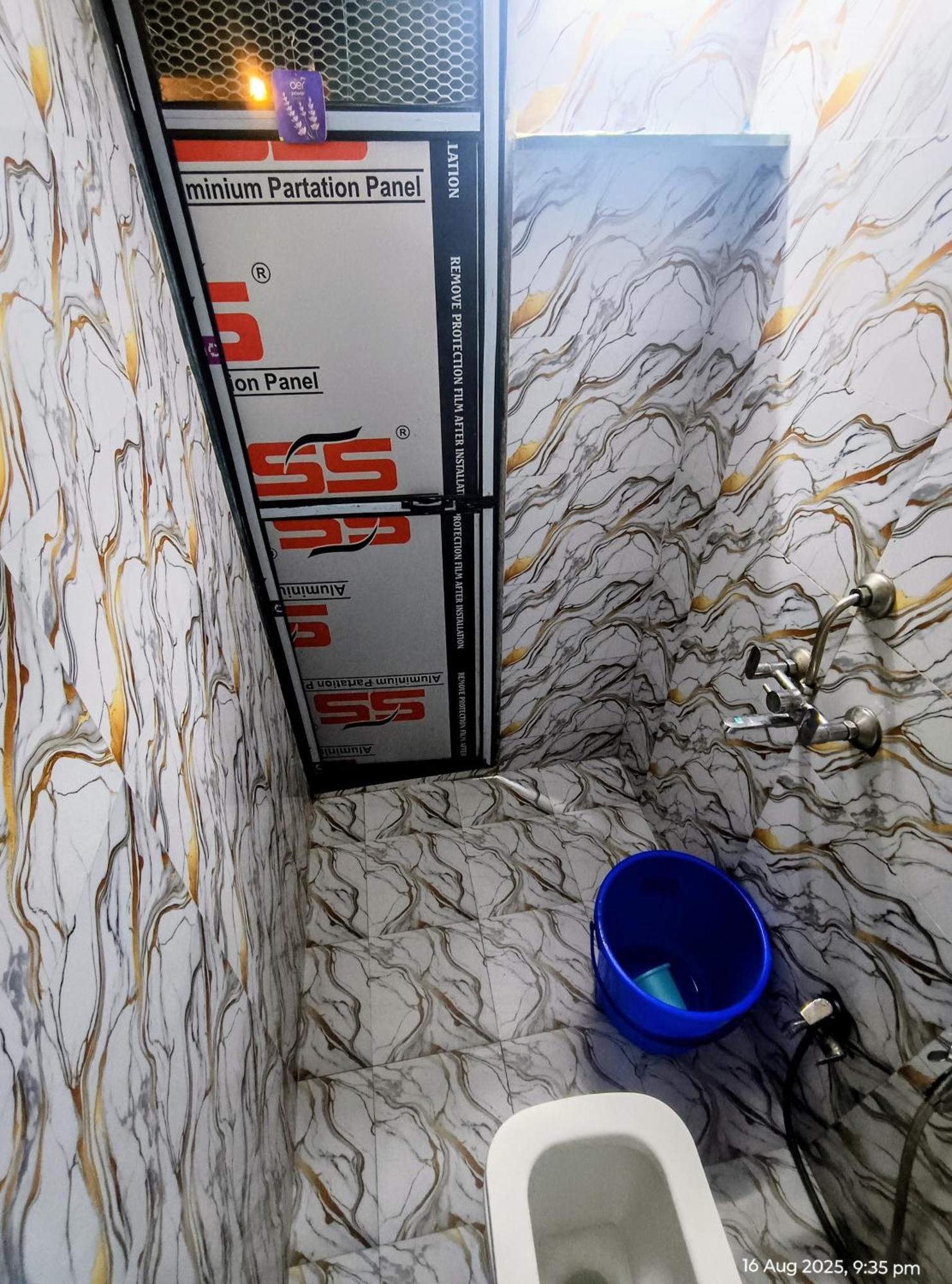 Hostel Royal And In Asalpha