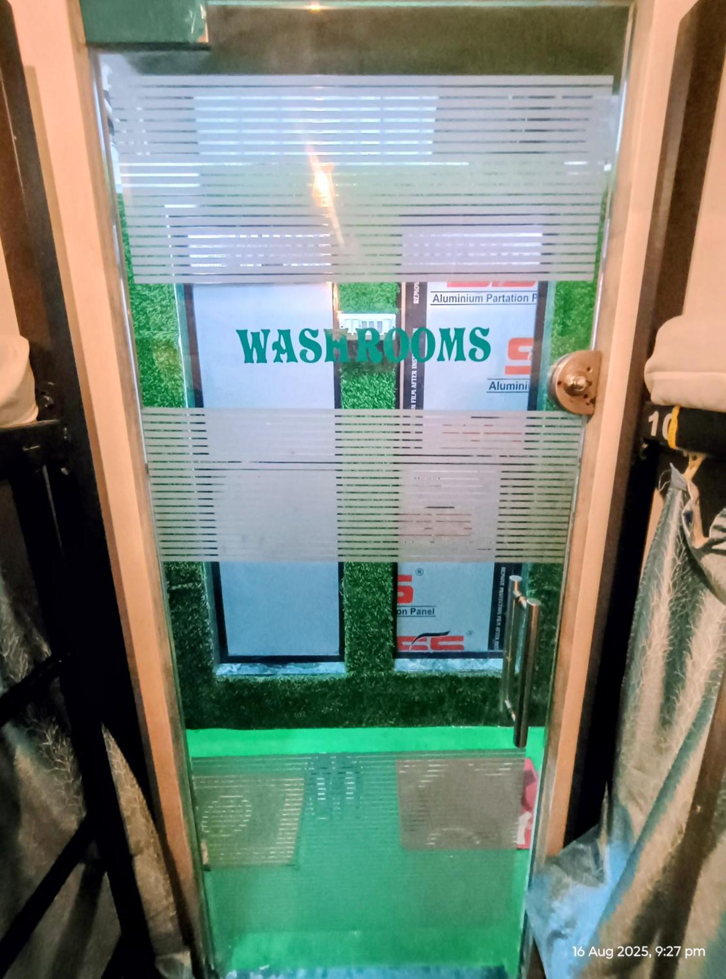 Royal And In Asalpha Hostel *