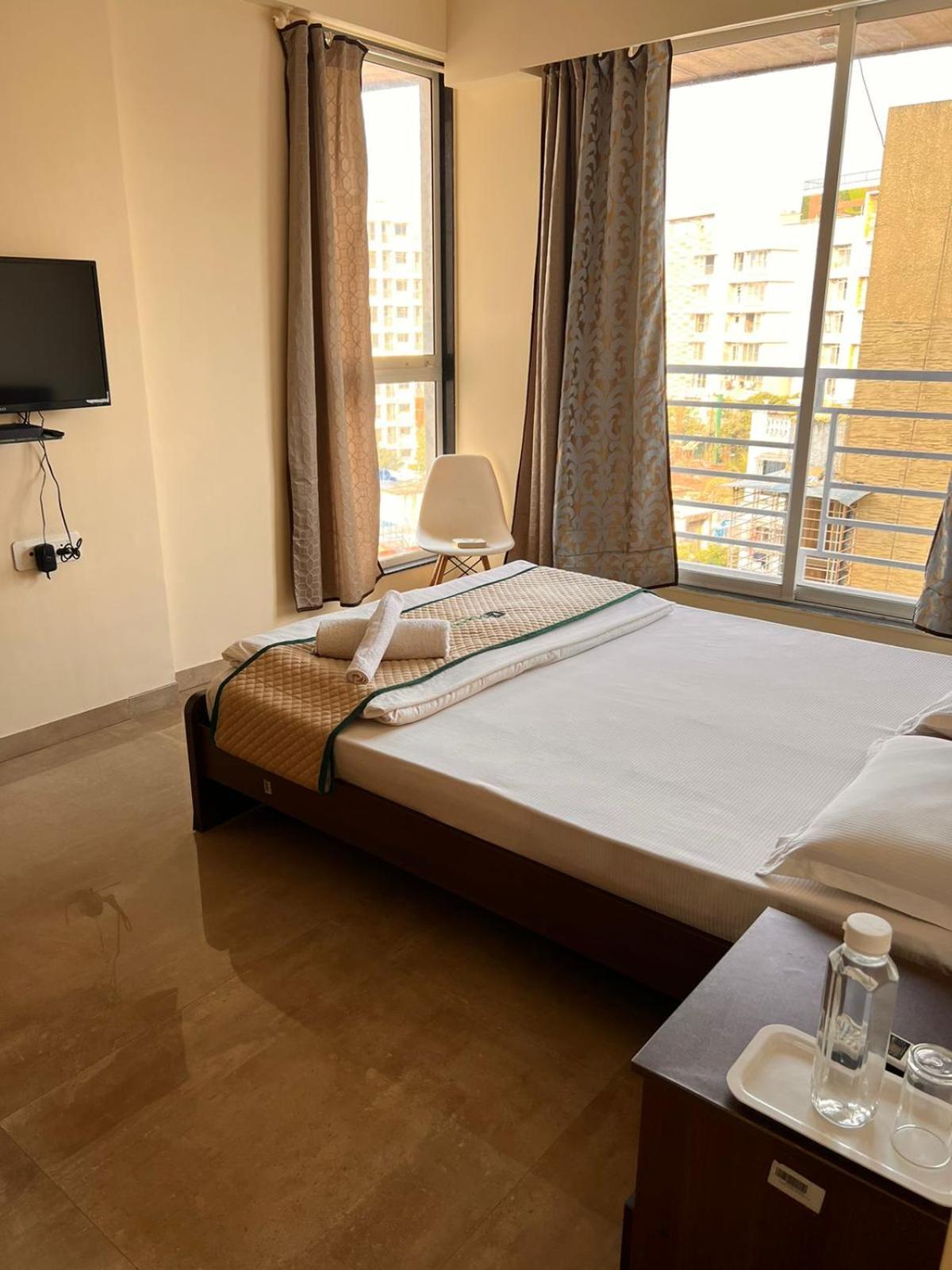 Hotel Pinaki Comfort Malad - Near Nesco & Oberoi Mall 3*