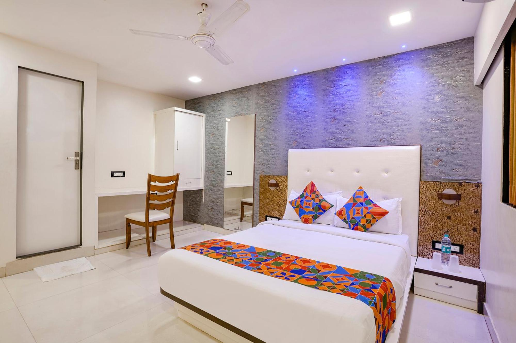 Fabhotel Golden Star 3* Mumbai