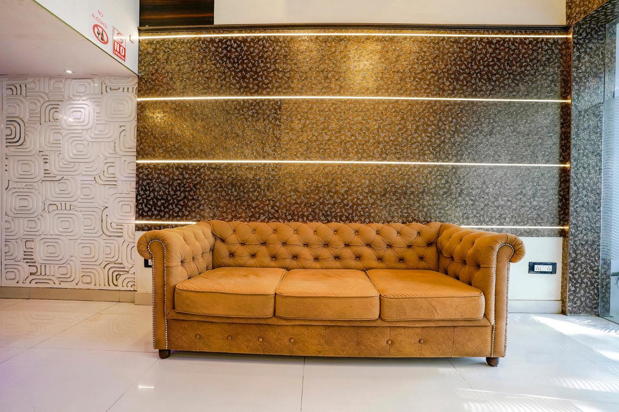 Fabhotel Golden Star