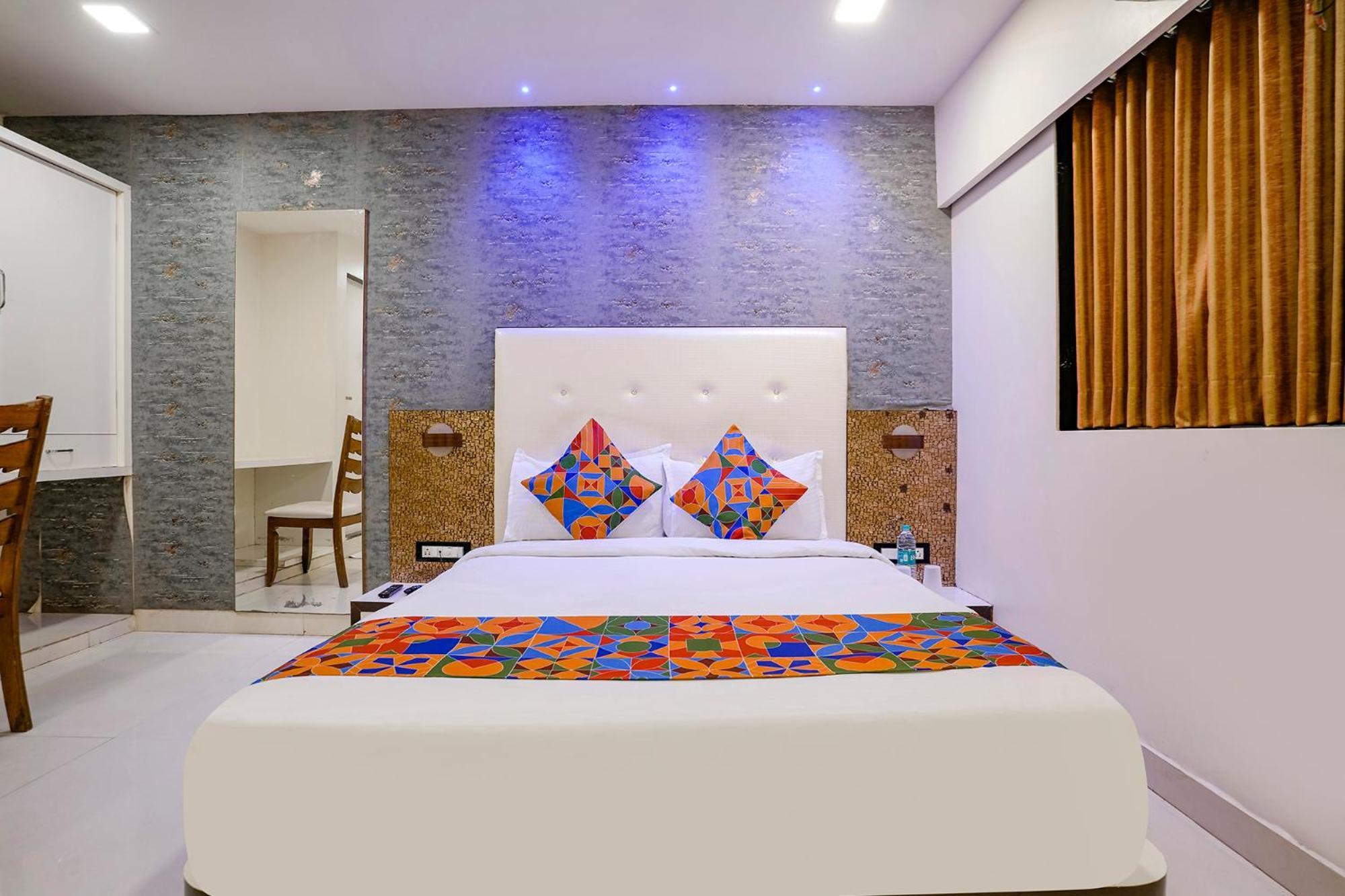 Hotel Fabhotel Golden Star Mumbai