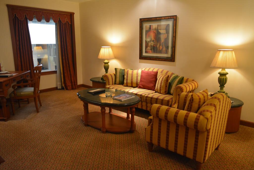Hotel The Orchid Parle 5*