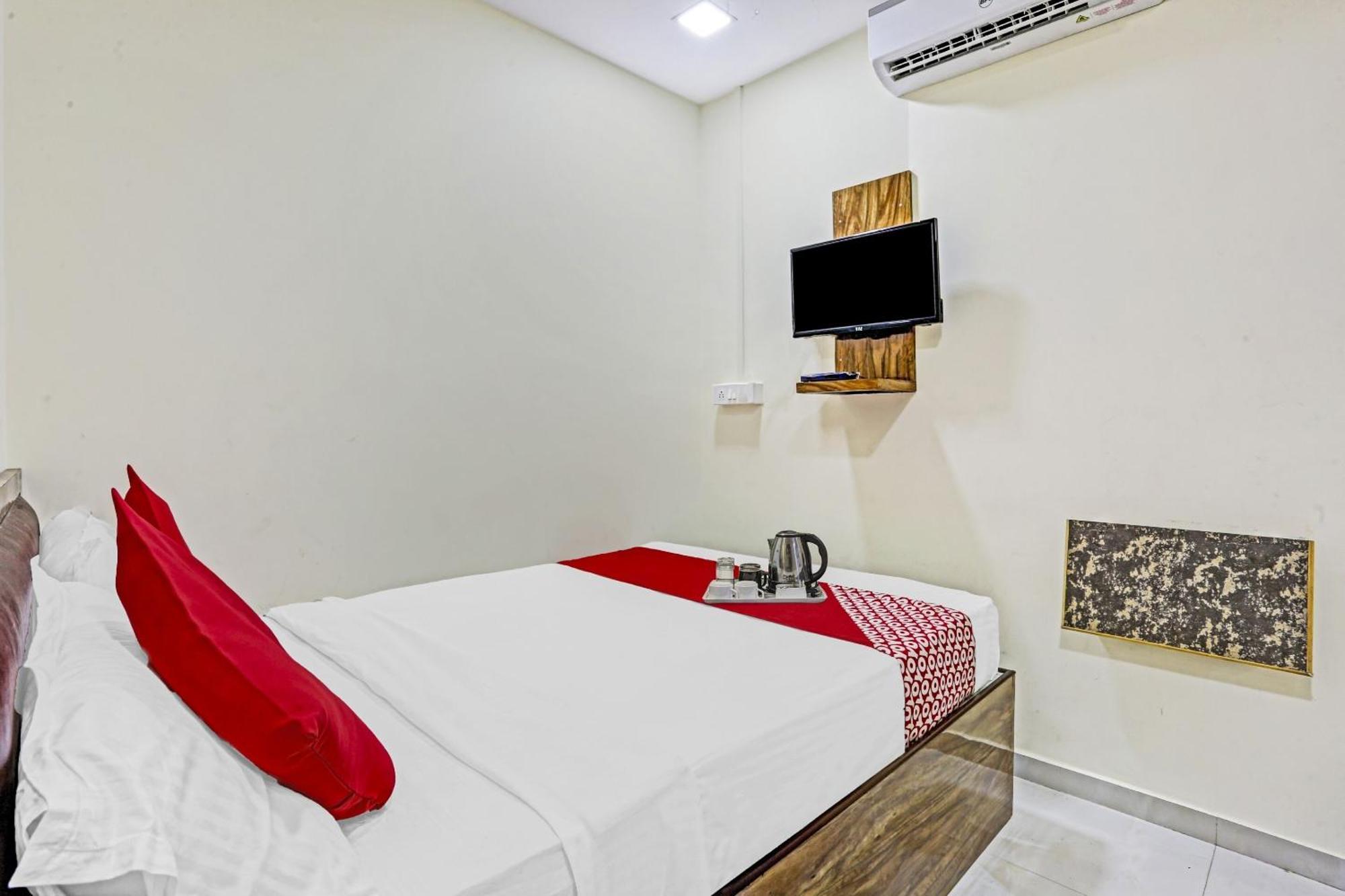 O S K Palace Hotel Mumbai