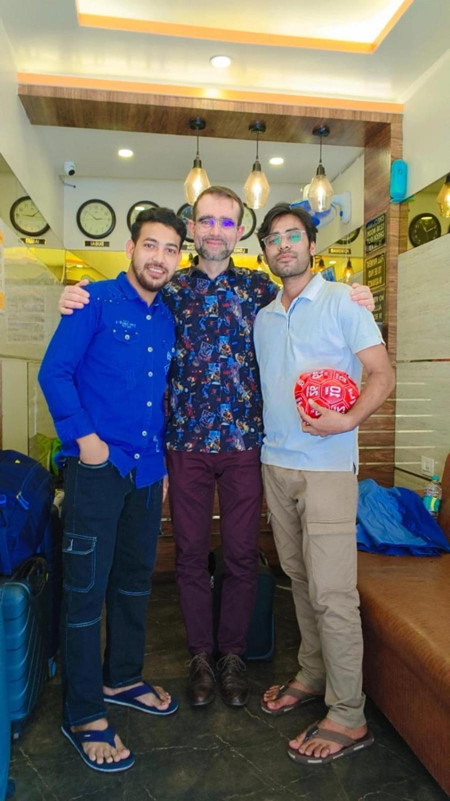 Elegant - Mohammed Ali Road Mumbai