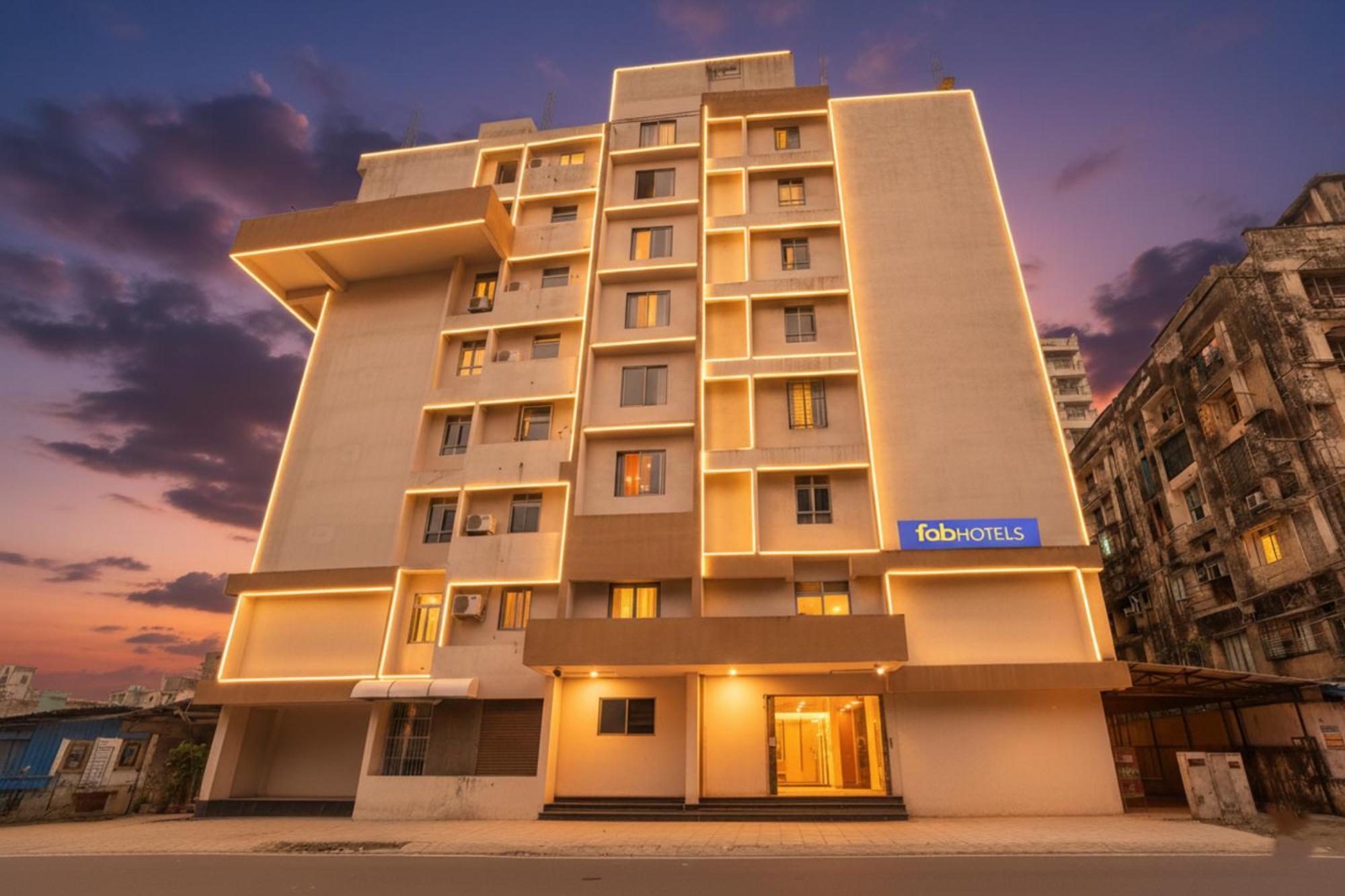 Fabhotel 7 Square - Nr Bkc Mumbai
