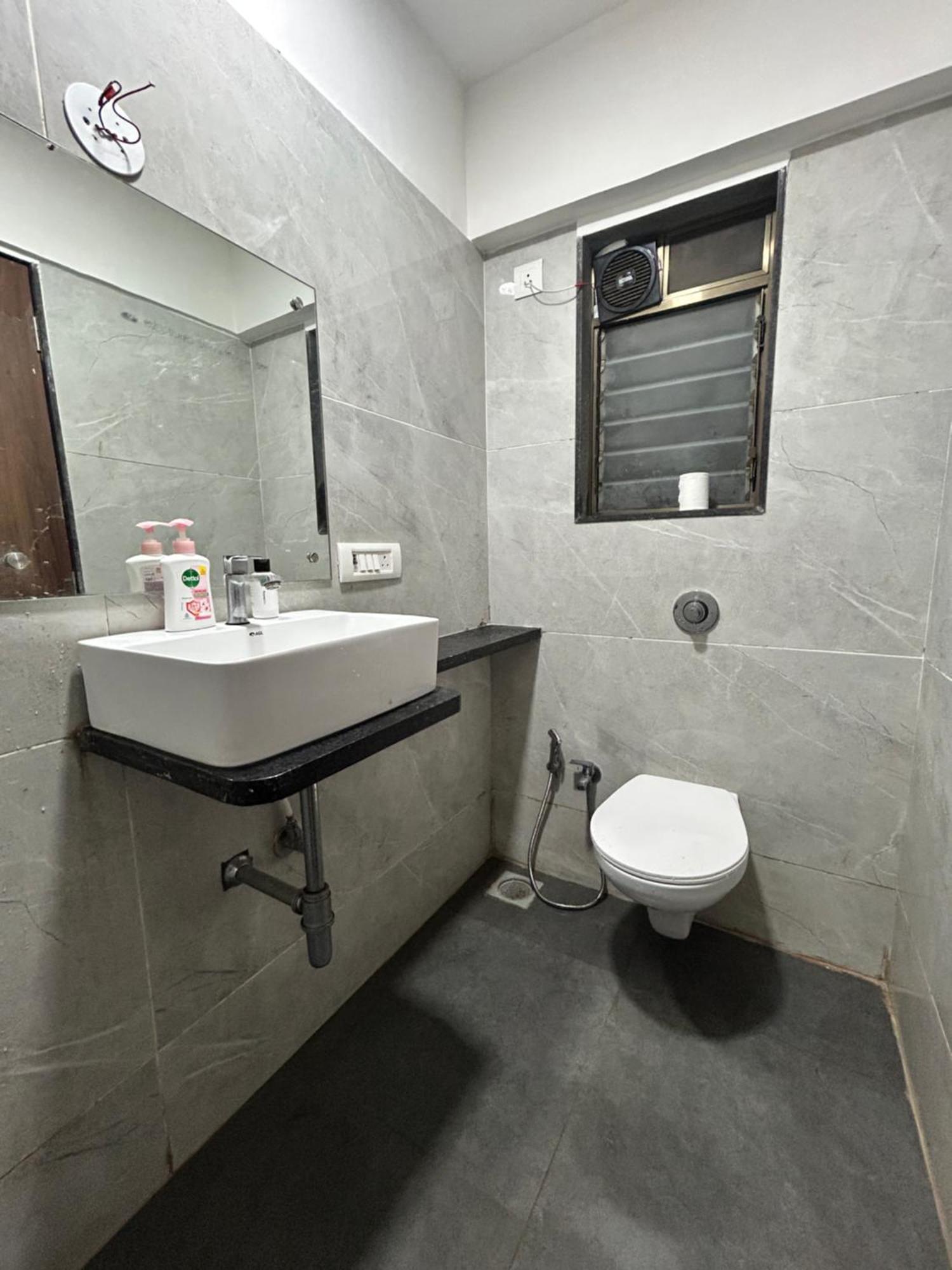 Zenith & Service - Powai 3*