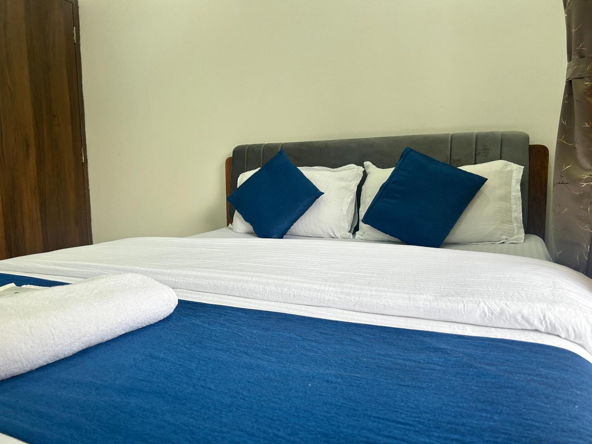 Zenith & Service - Powai Guest house Mumbai