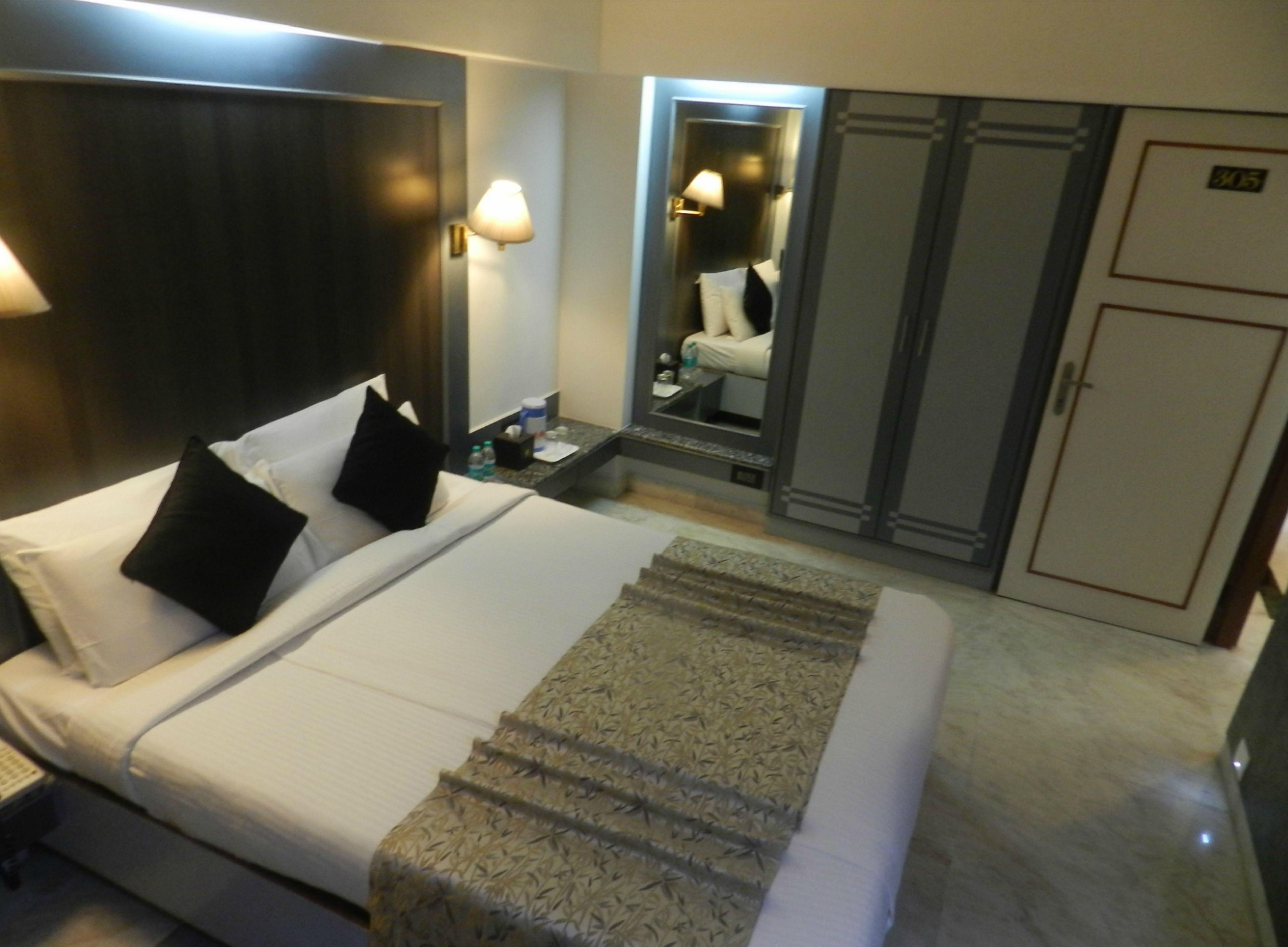 Regenta Place The Emerald Hotel