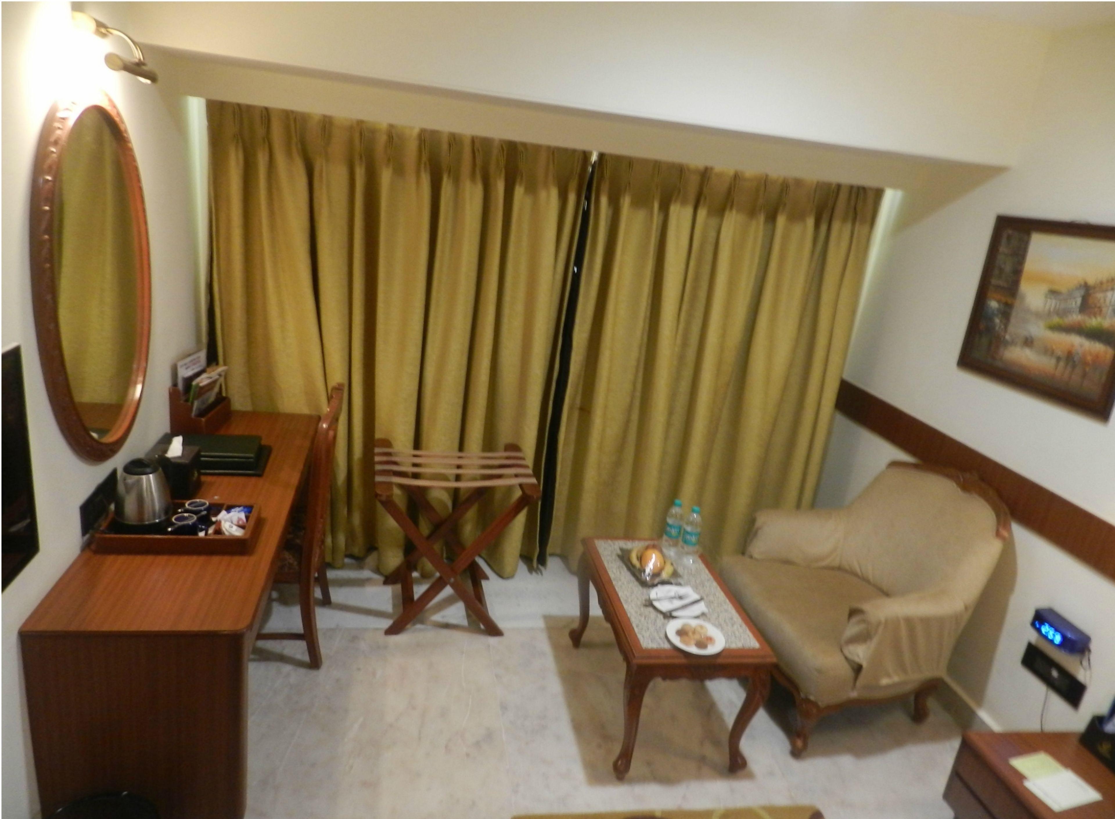 Hotel Regenta Place The Emerald 4*