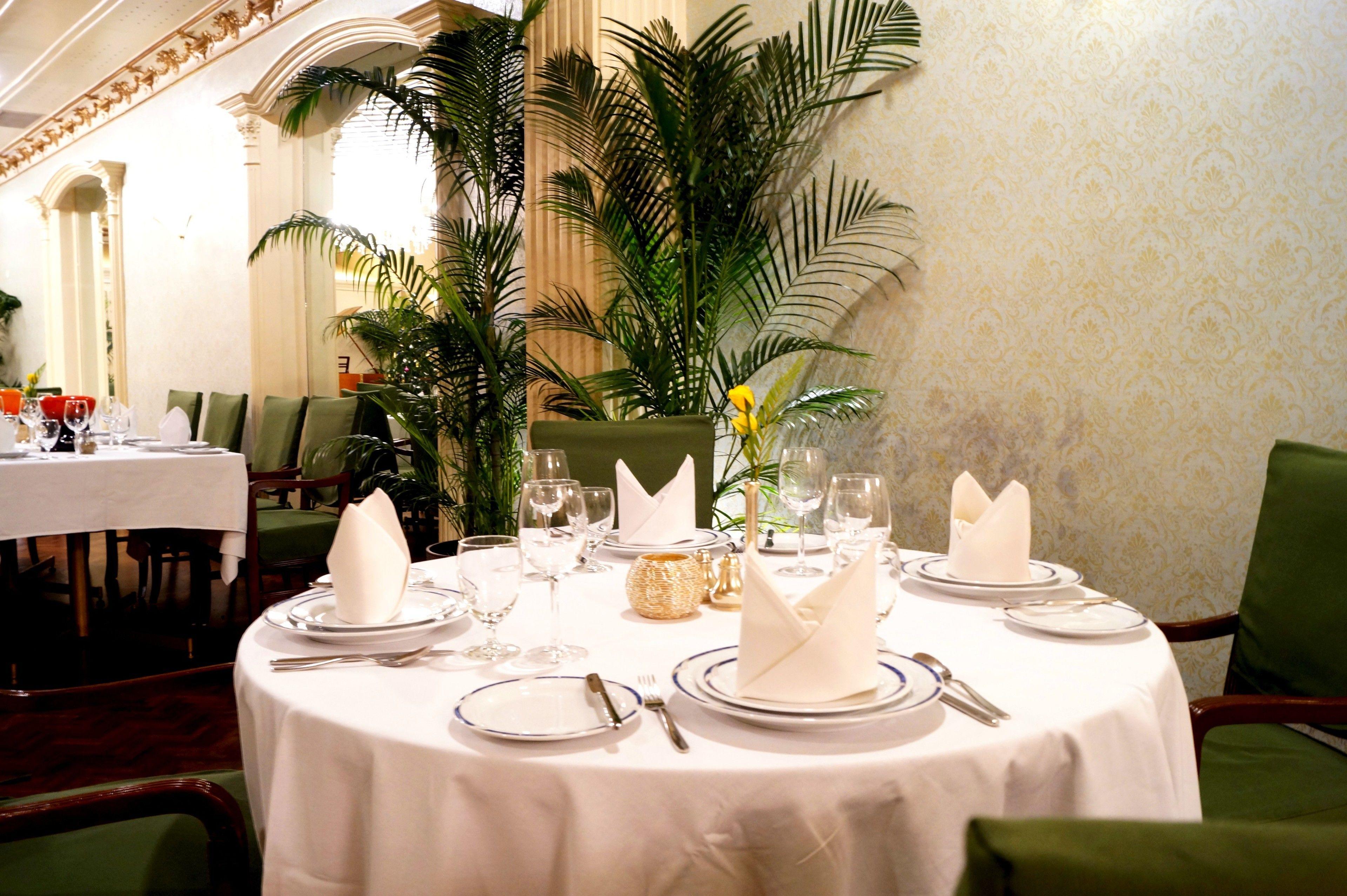 The Ambassador, Marine Drive, Hotel 4*