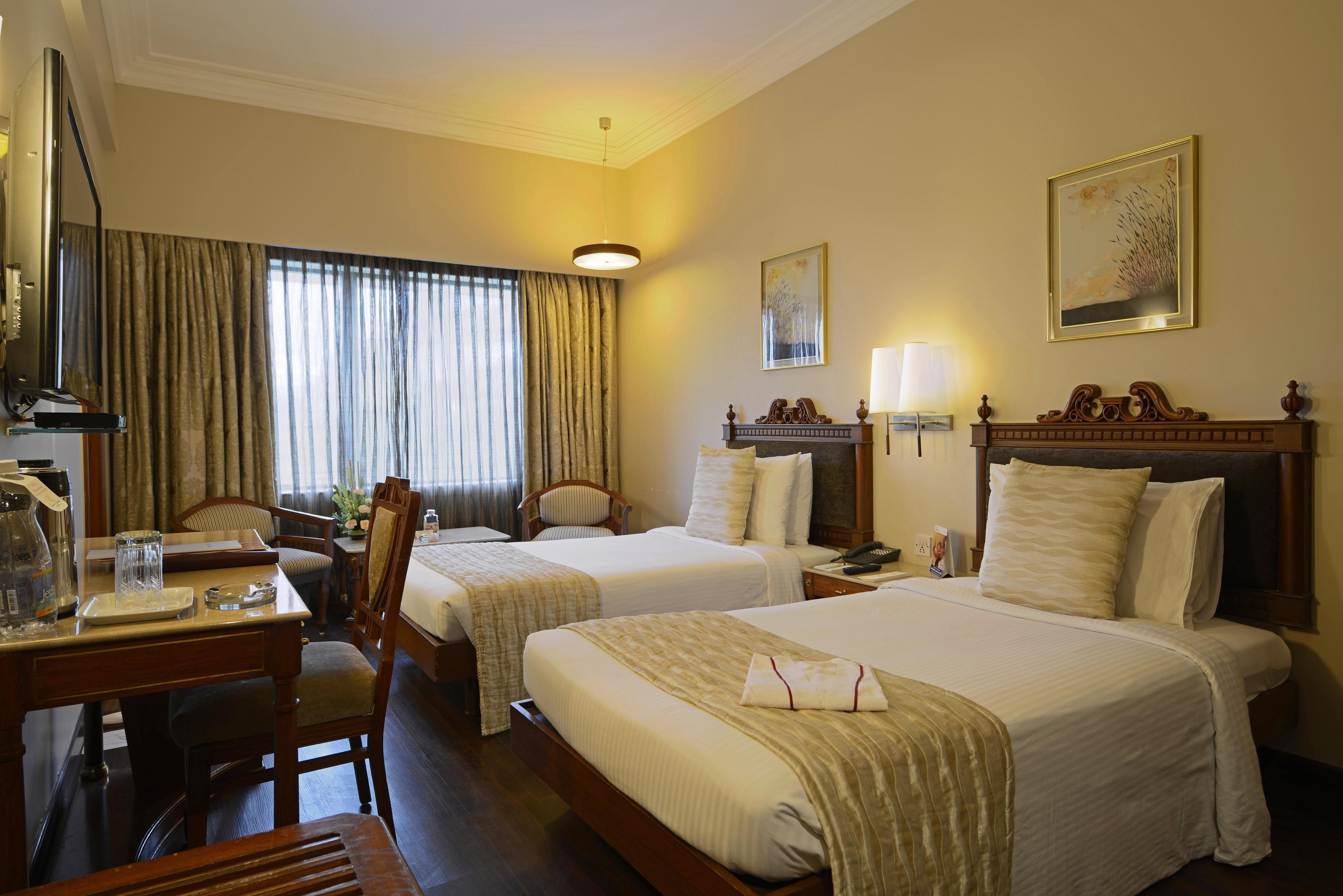 Sun-n-sand Juhu Hotel