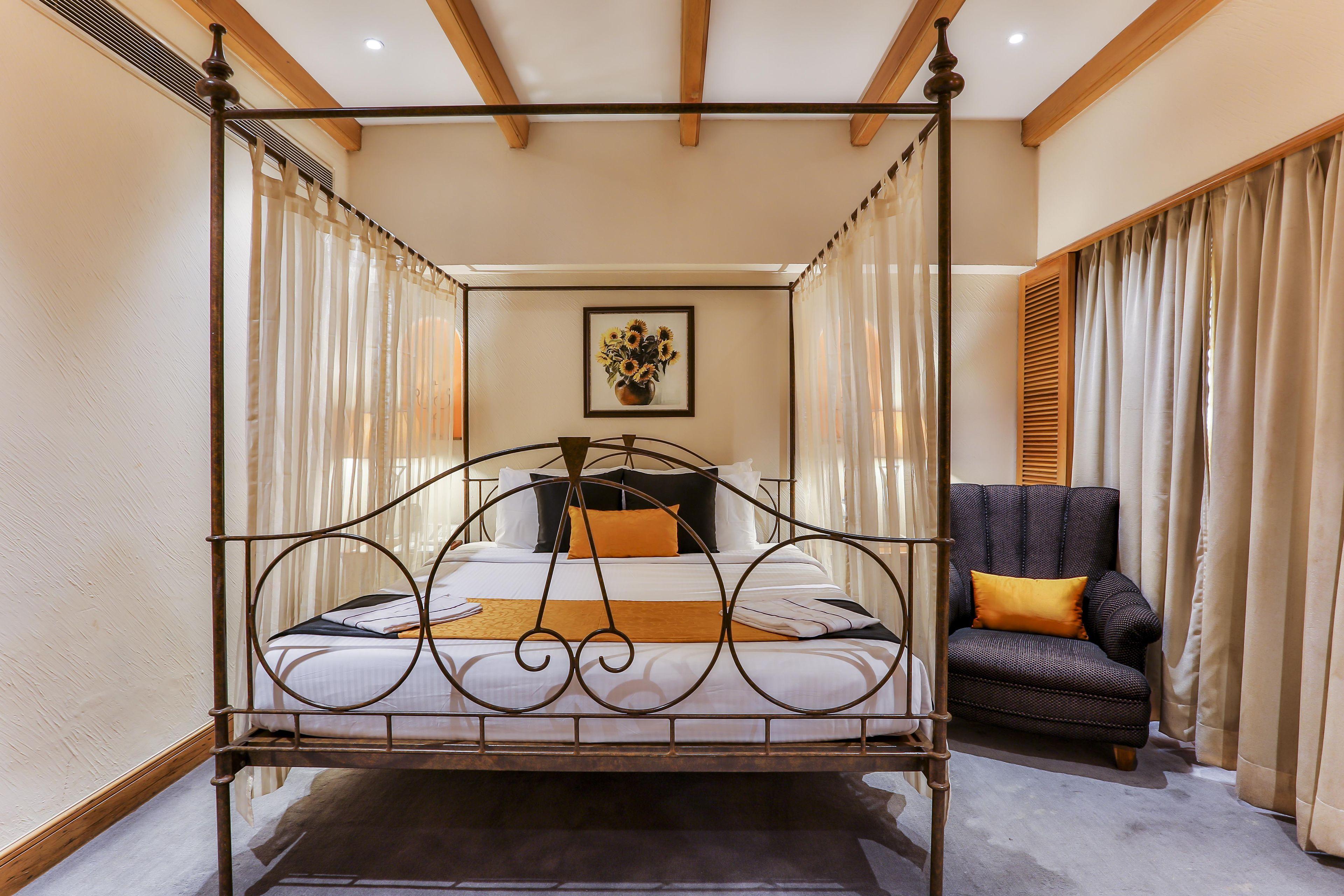 Sun-n-sand Juhu Hotel