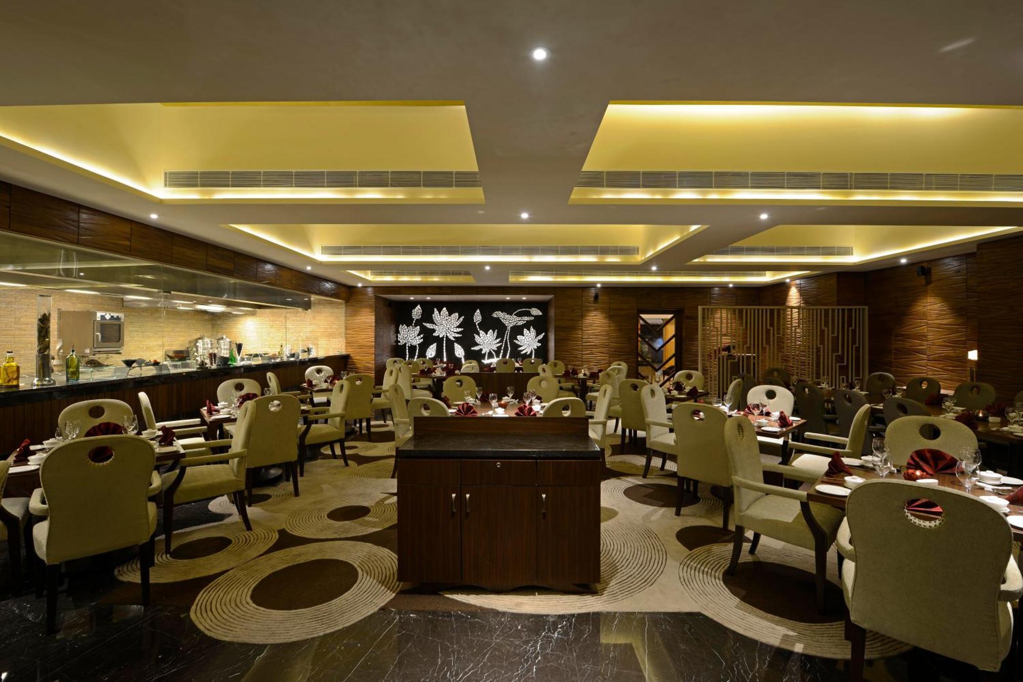 Hotel Sun-n-sand Juhu 5*