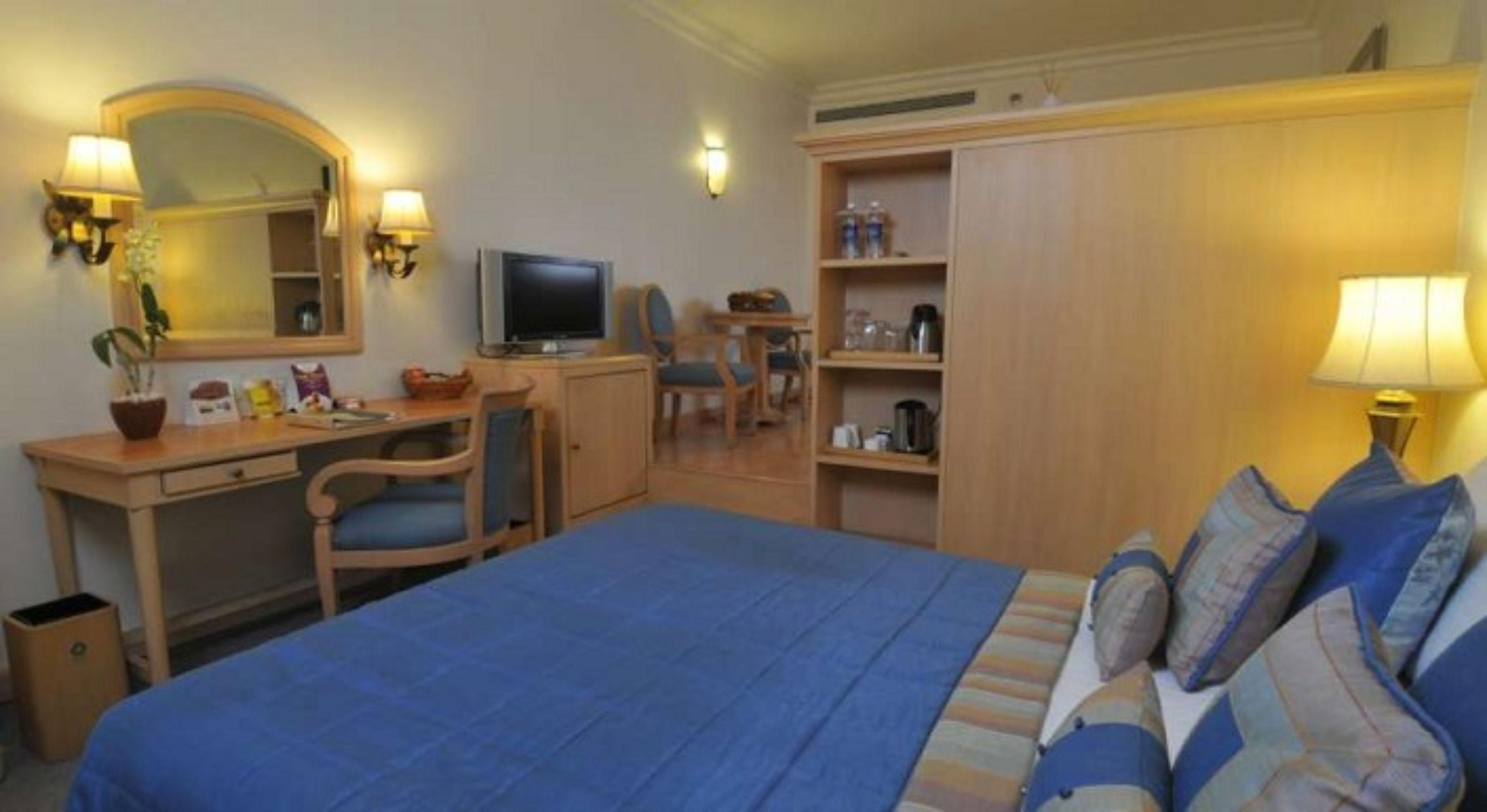 Hotel The Orchid Parle 5*