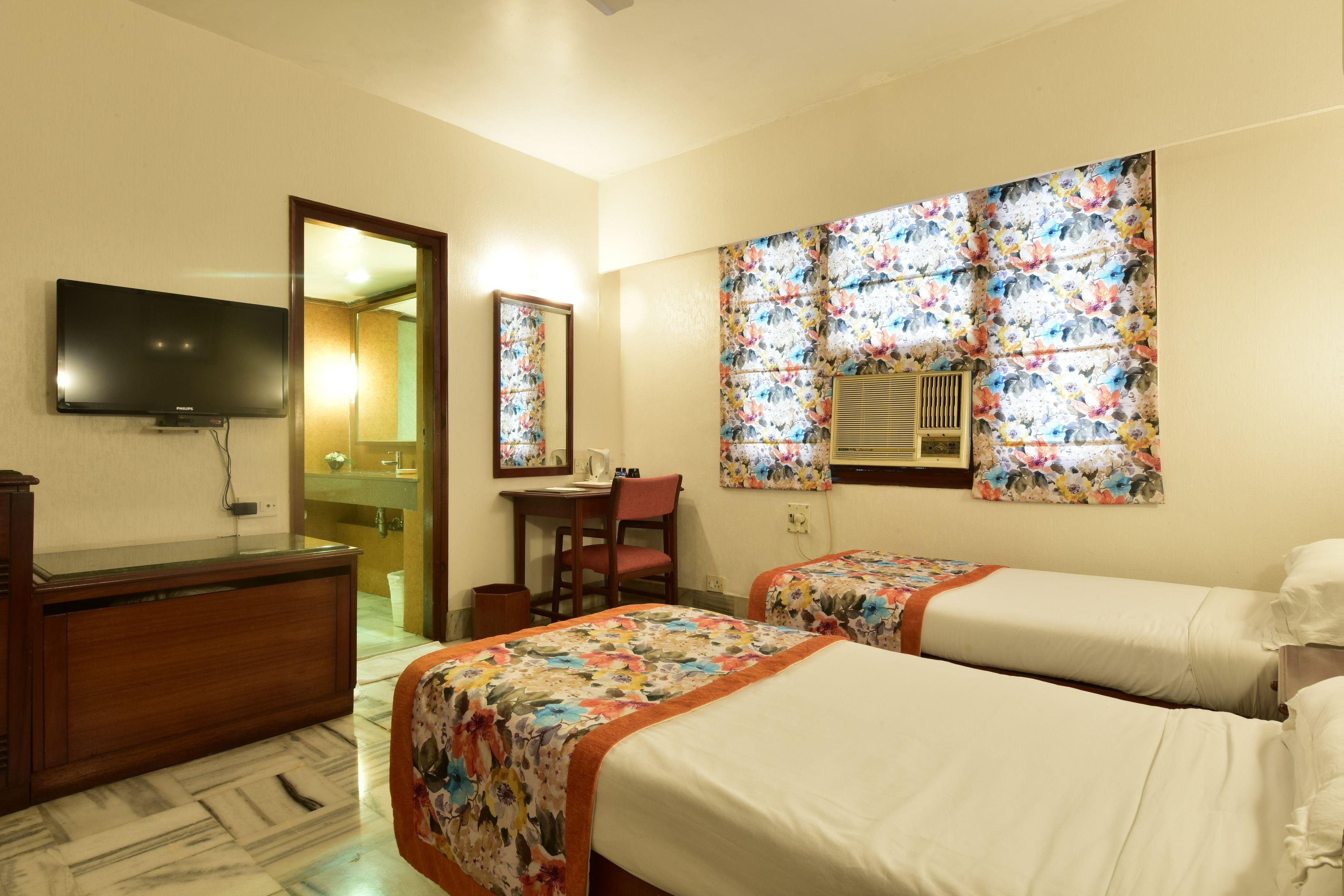 Parle International 3* Mumbai