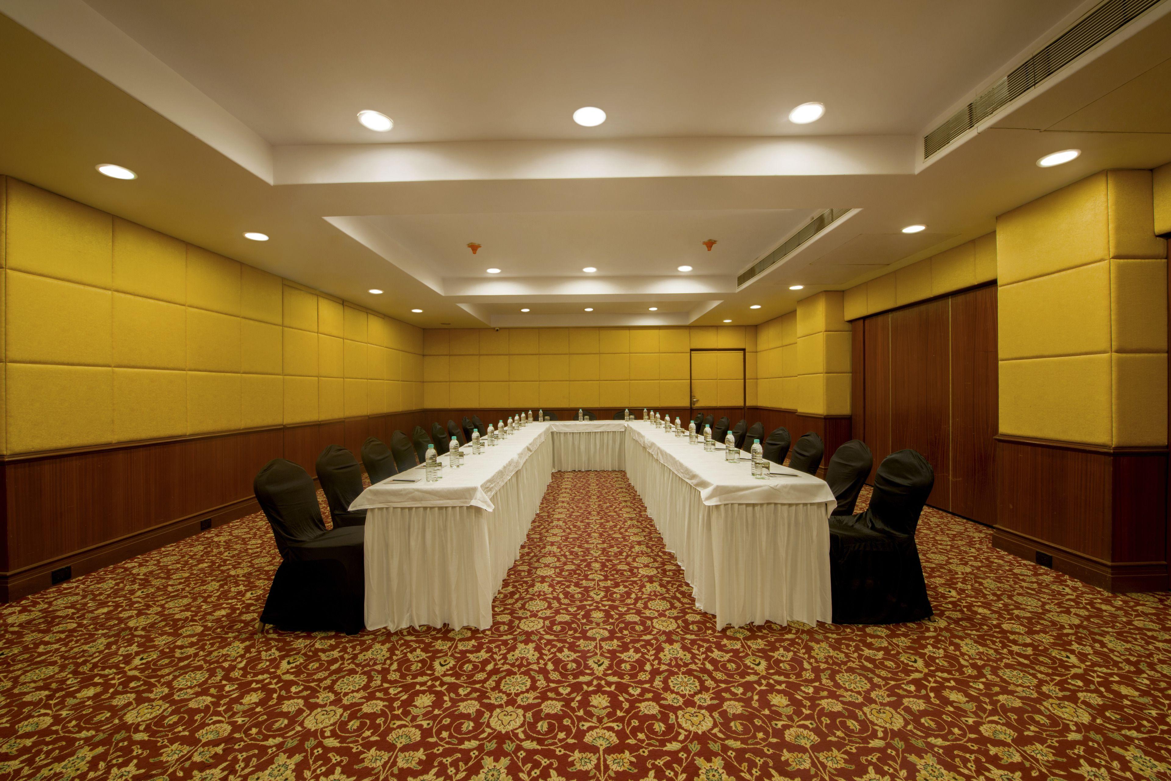 Parle International 3*