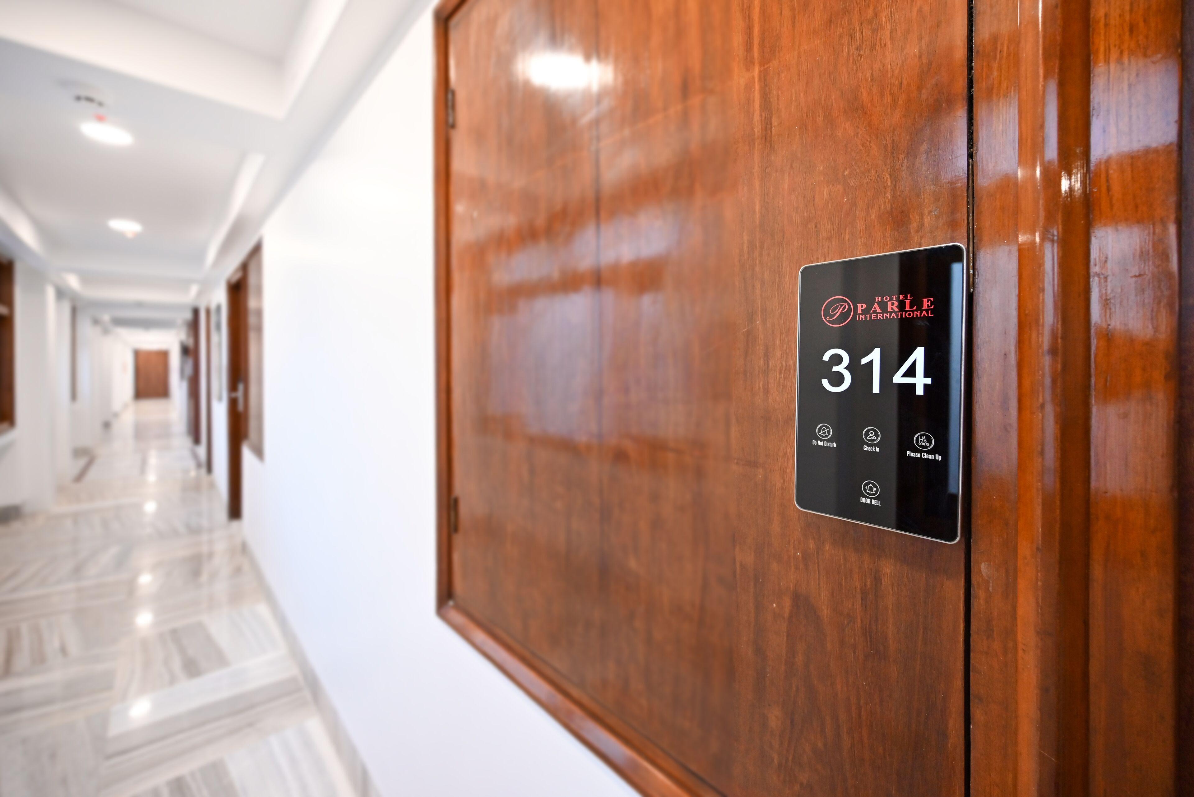 Hotel Parle International 3*