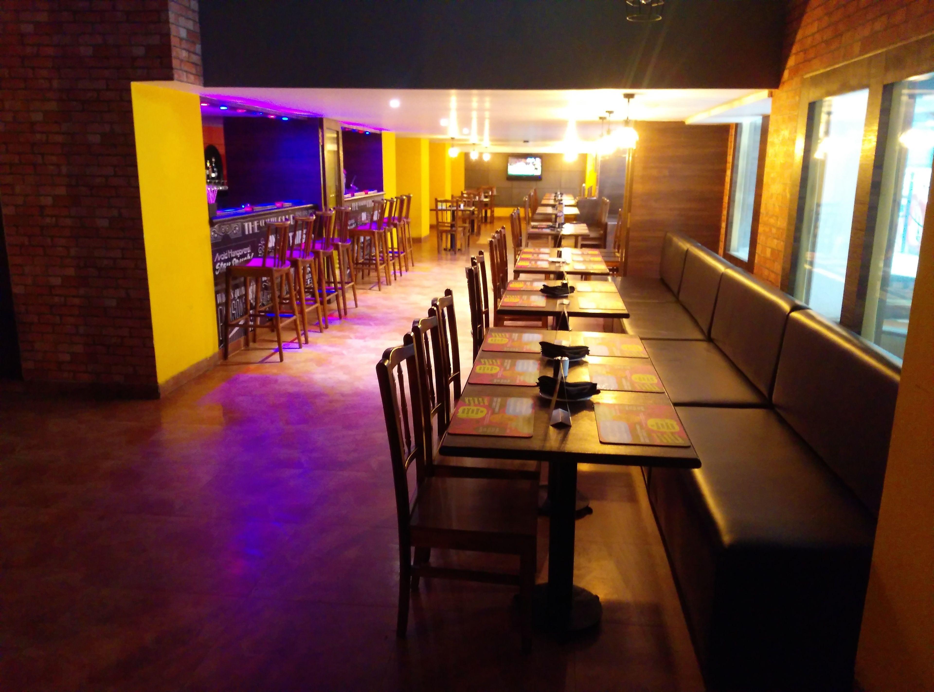 Hotel Ira By Orchid T-2 International Airport