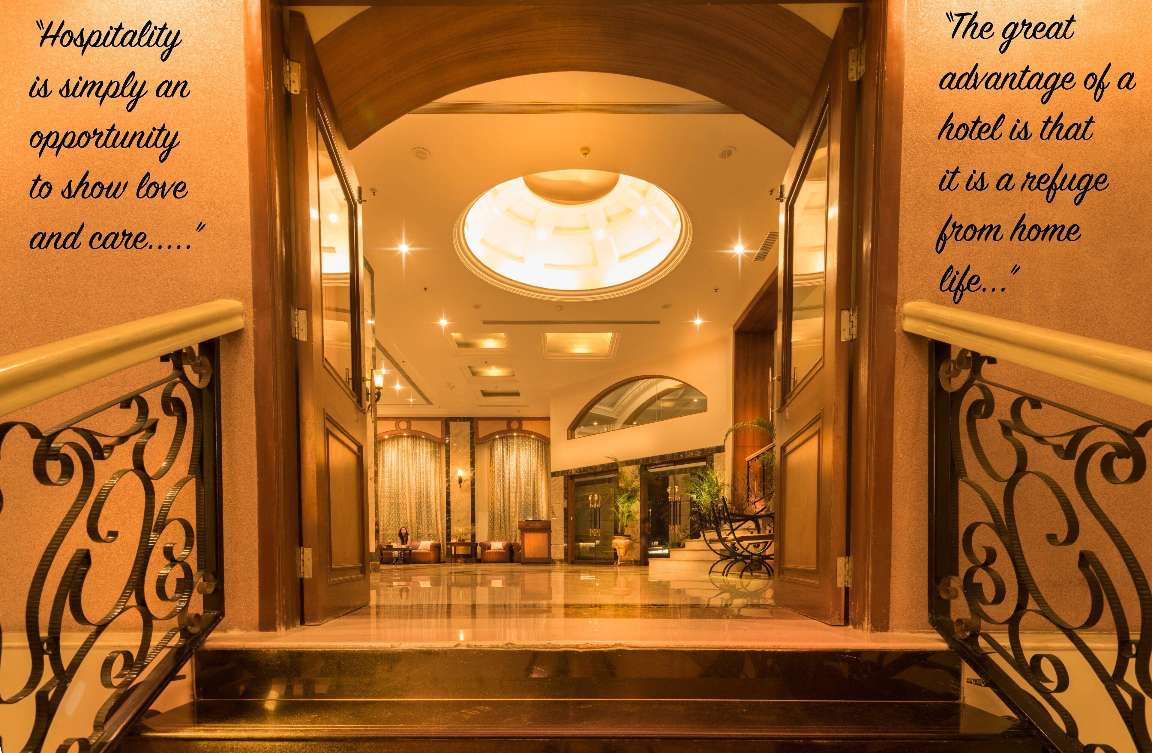Hotel Ira By Orchid T-2 International Airport