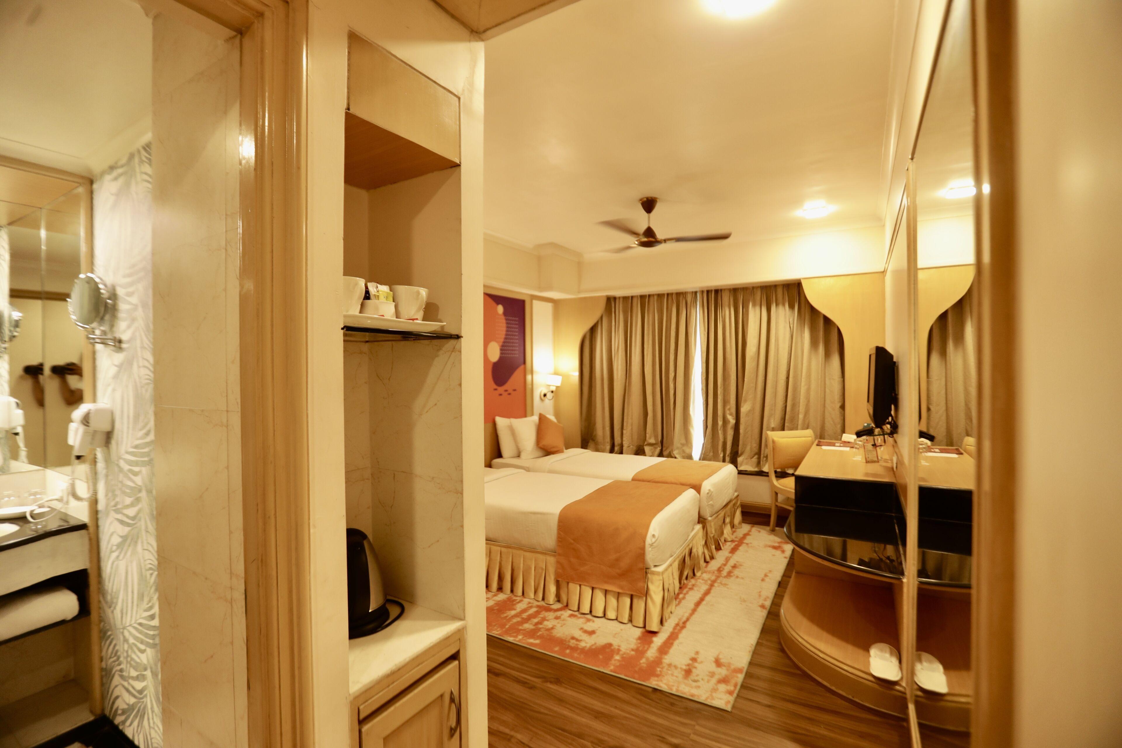 Hotel Ira By Orchid T-2 International Airport