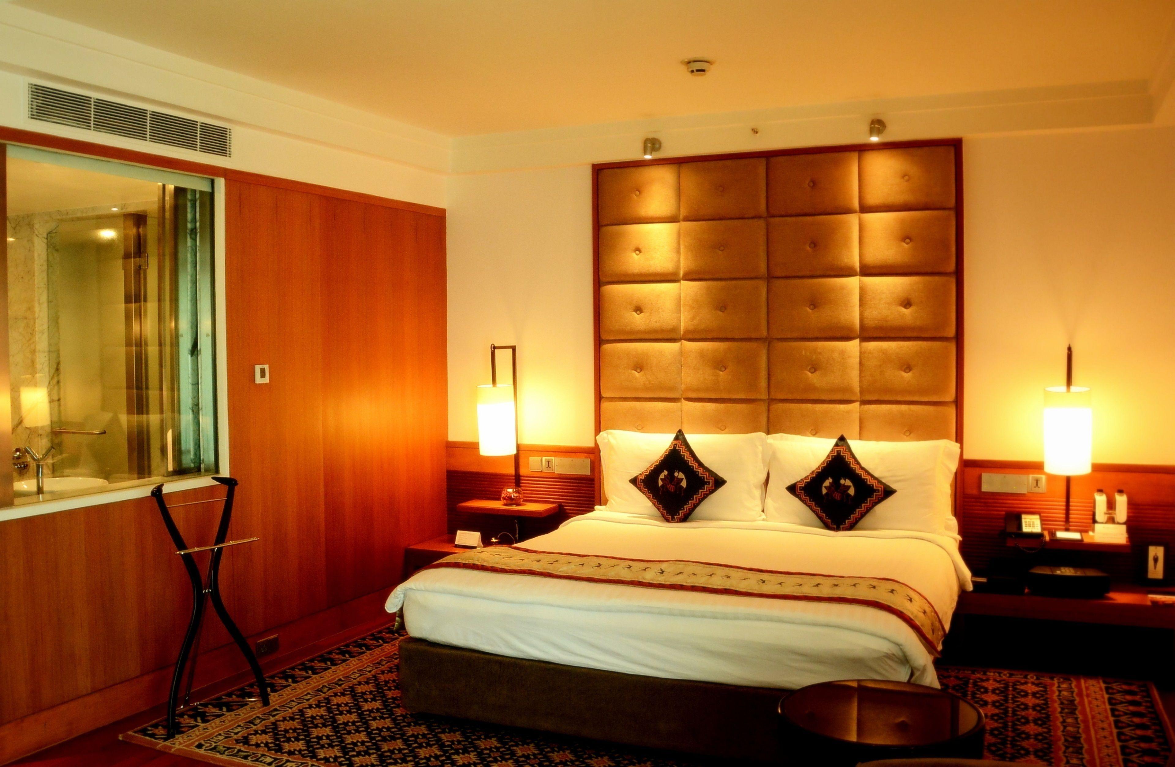 Hotel Intercontinental Marine Drive By Ihg 5*