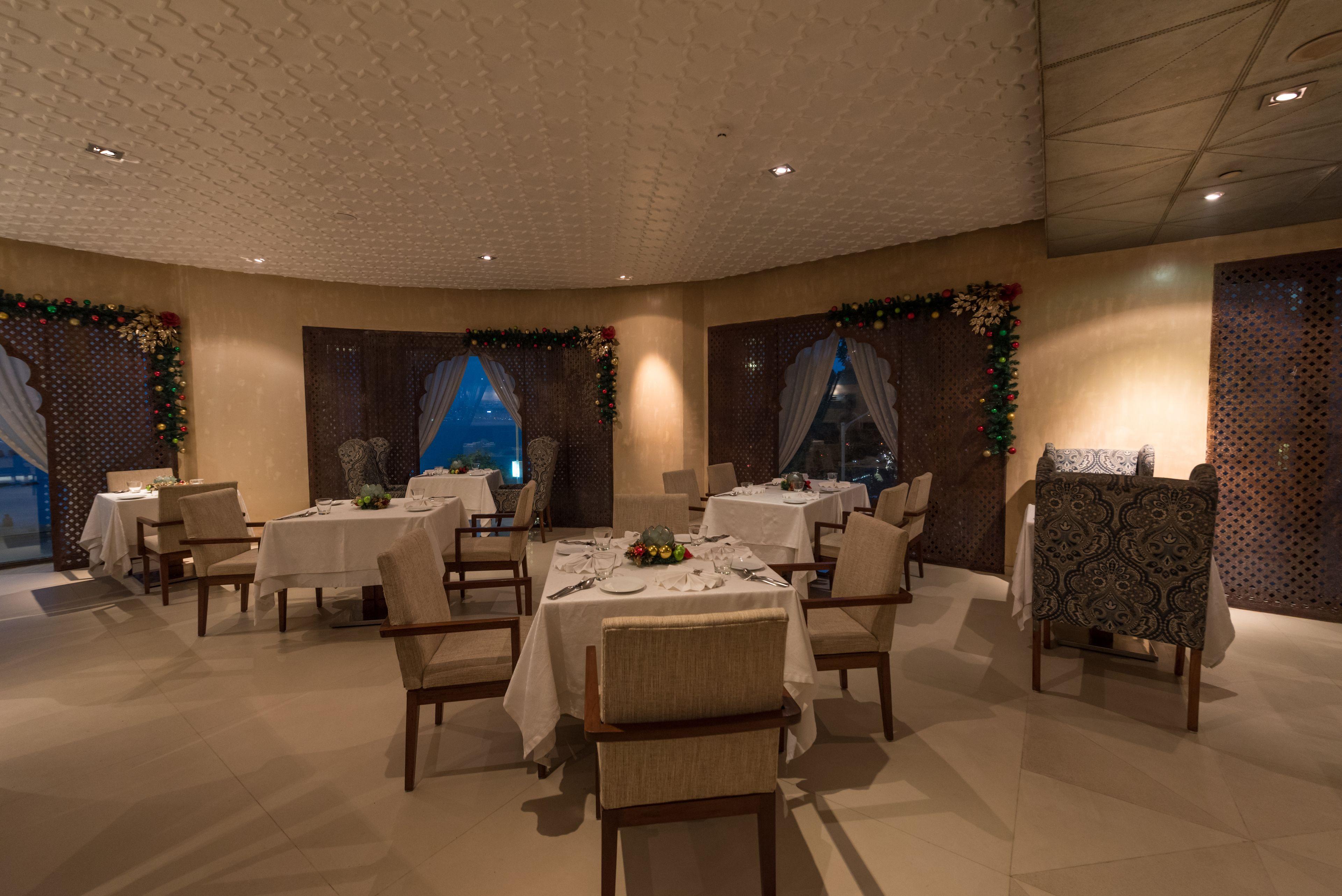 Hotel Intercontinental Marine Drive By Ihg 5*