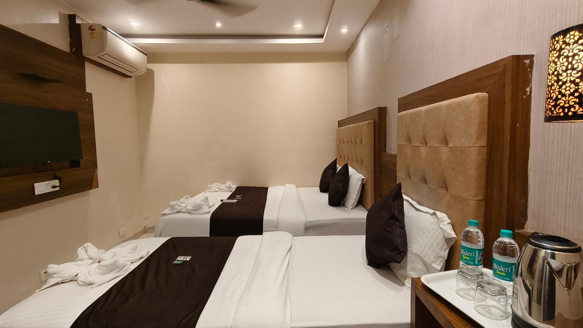 Hotel Amber Edition 3*