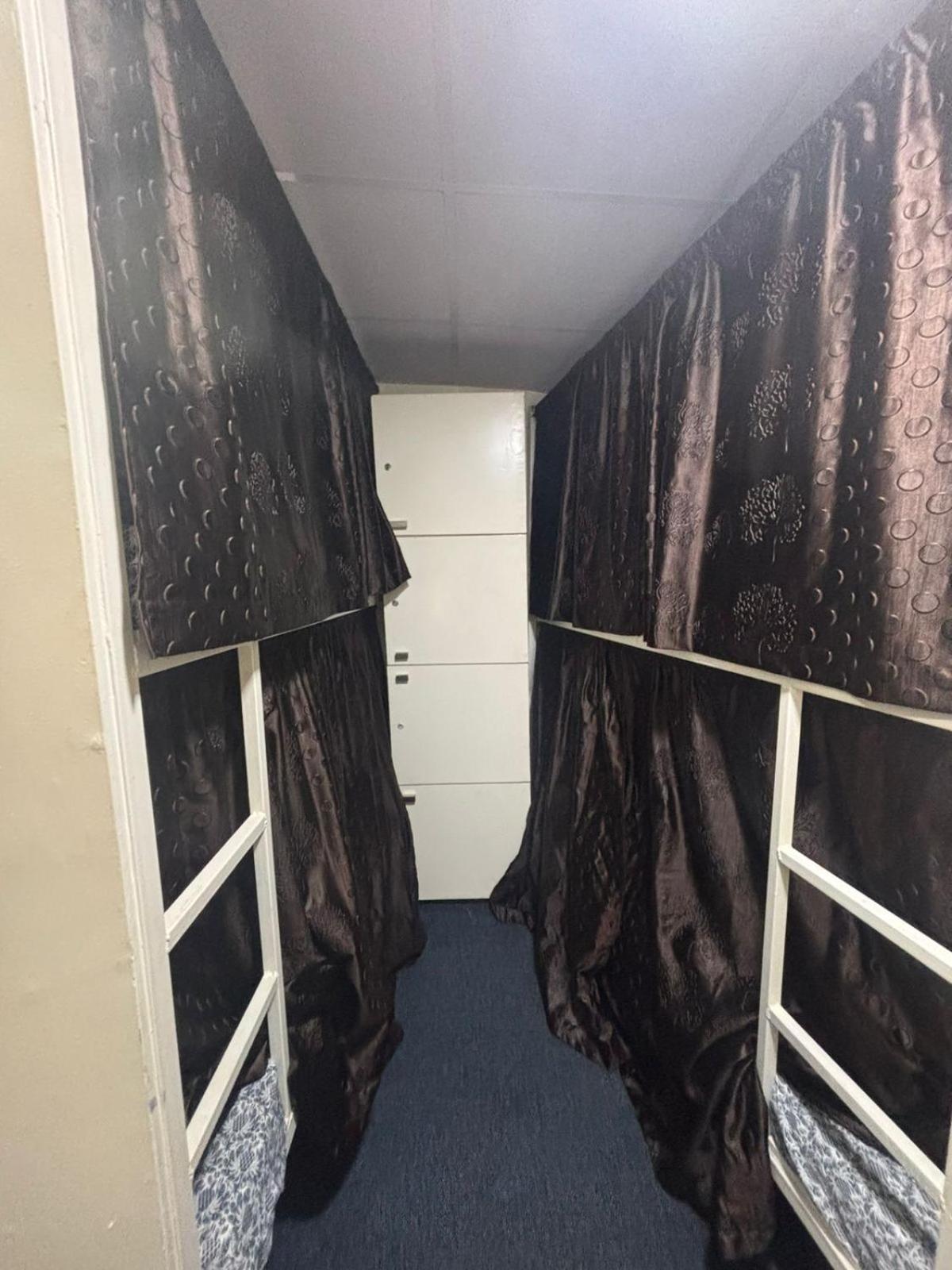 Hostel Kapoor *