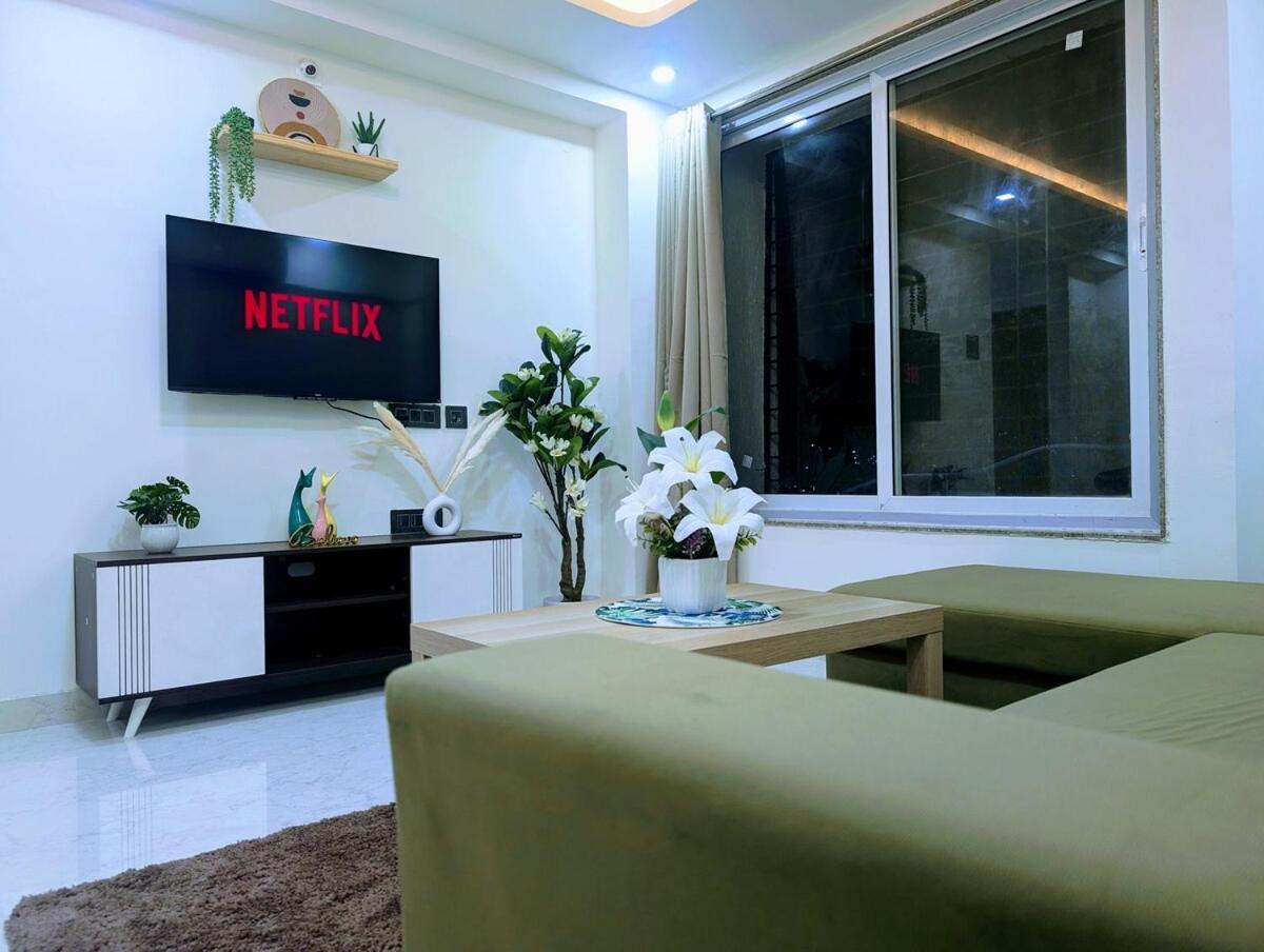 Canopy View 2 Bhk In Powai Apartment *