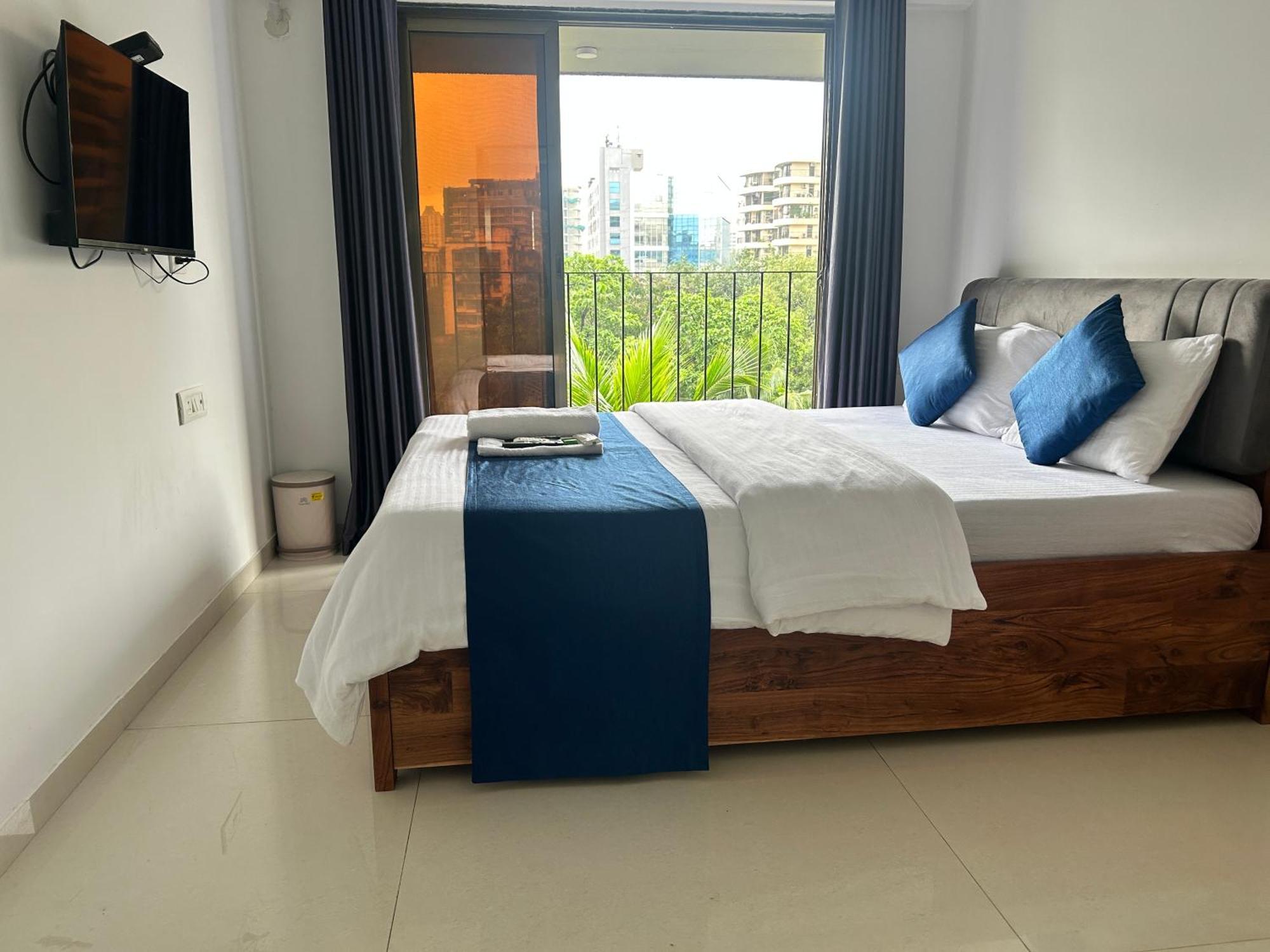 Zenith Service - Entire 2bhk Near Airport And Iit Powai *