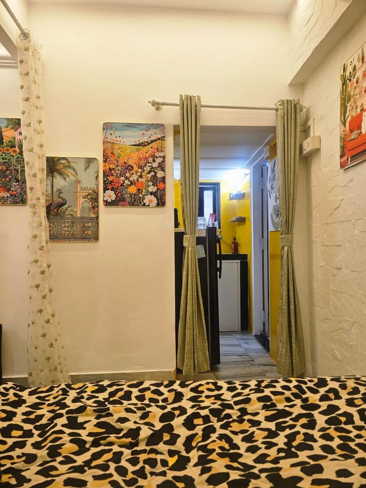 Apartment The Pali Den A Whisper Of Pali Village, Bandra Mumbai