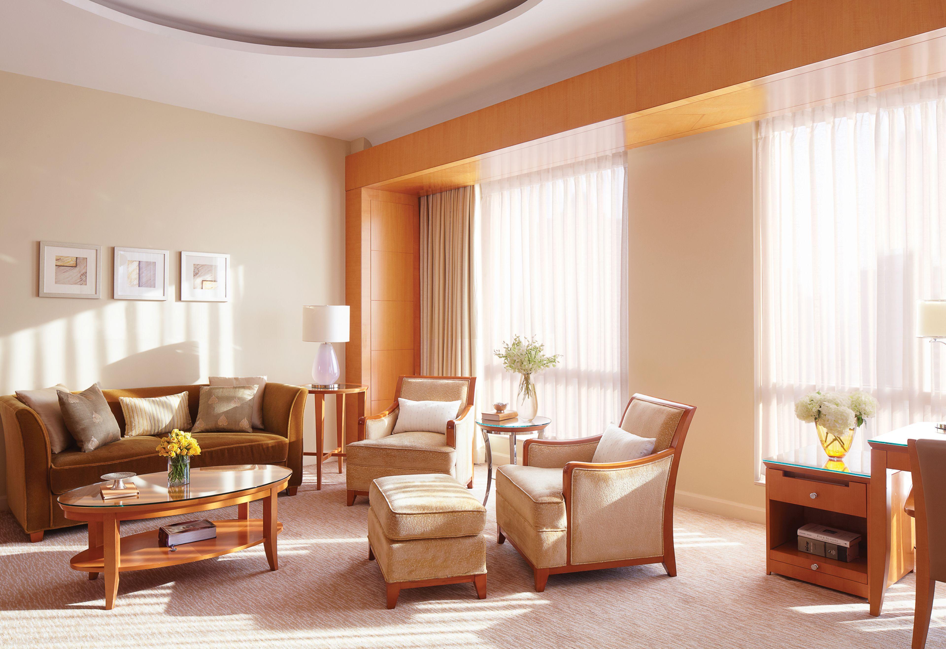 Four Seasons Hotel 5*