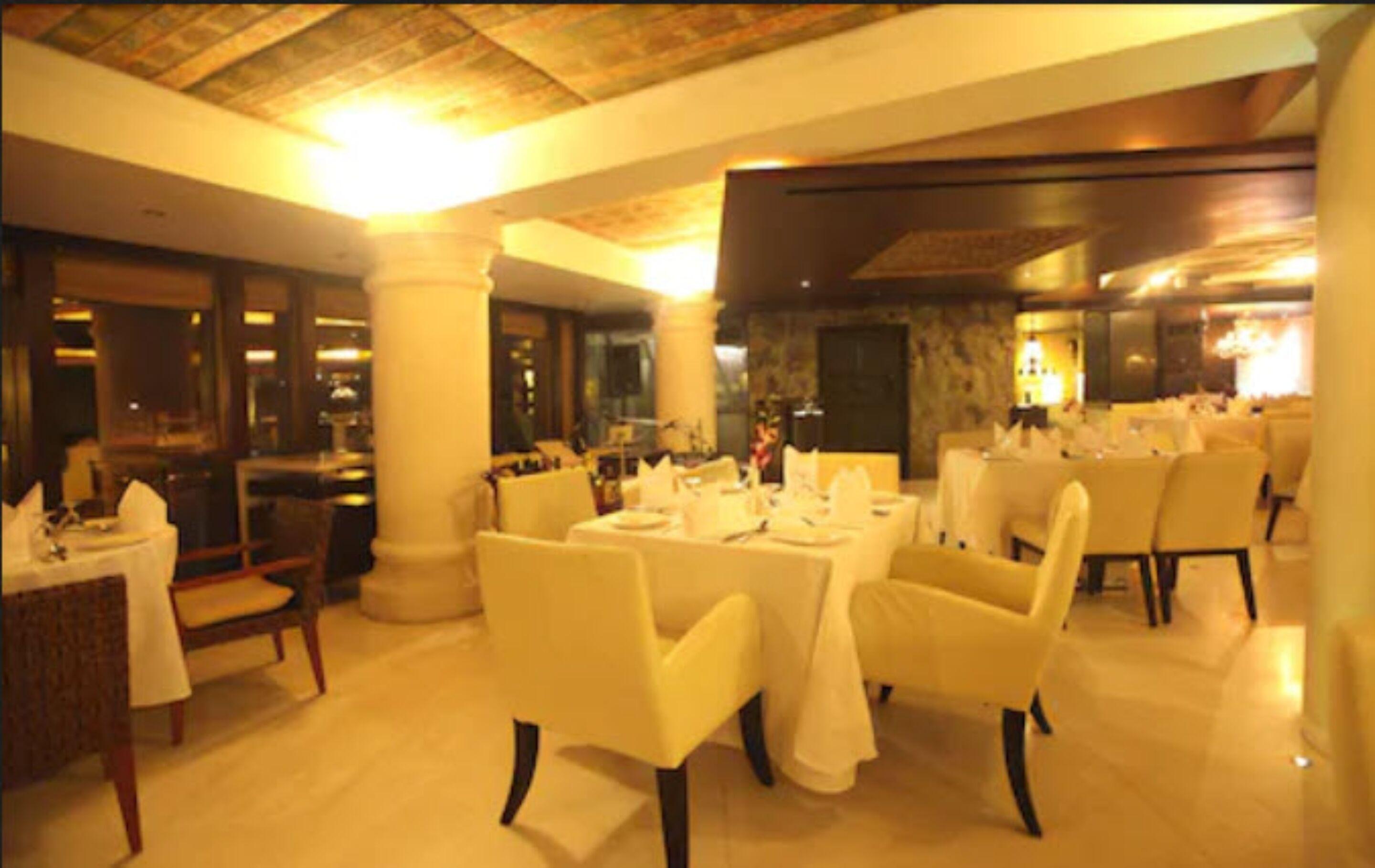 Peninsula Grand 4* Mumbai