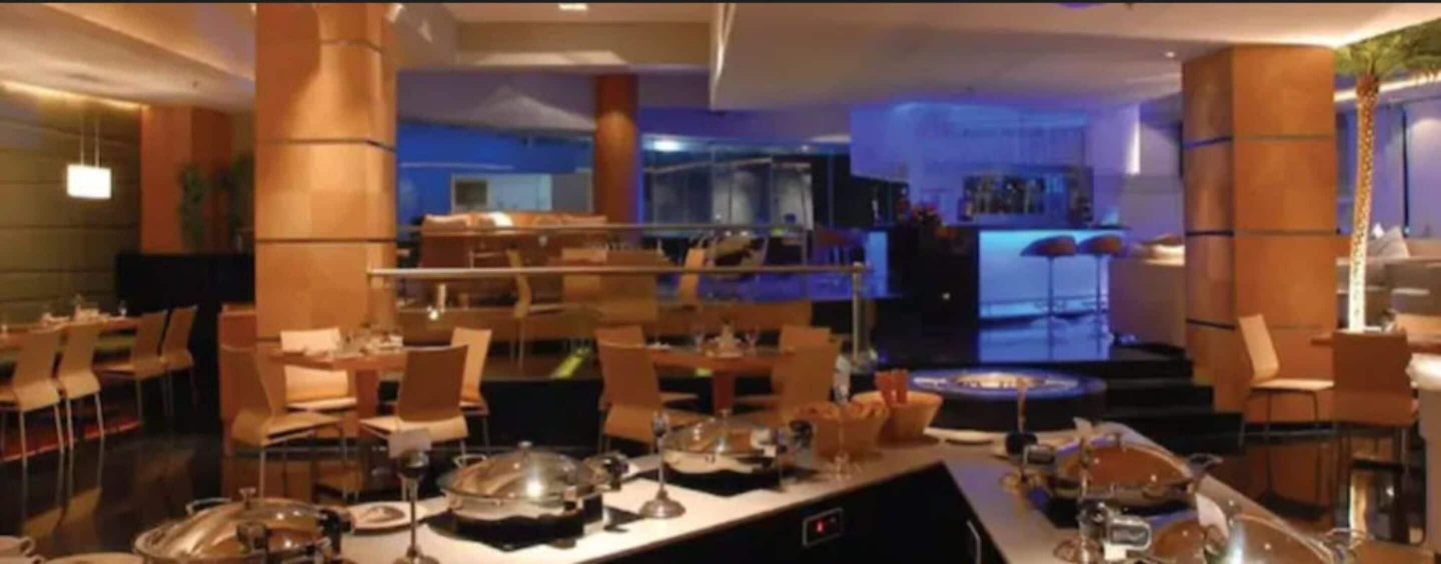 Hotel Peninsula Grand