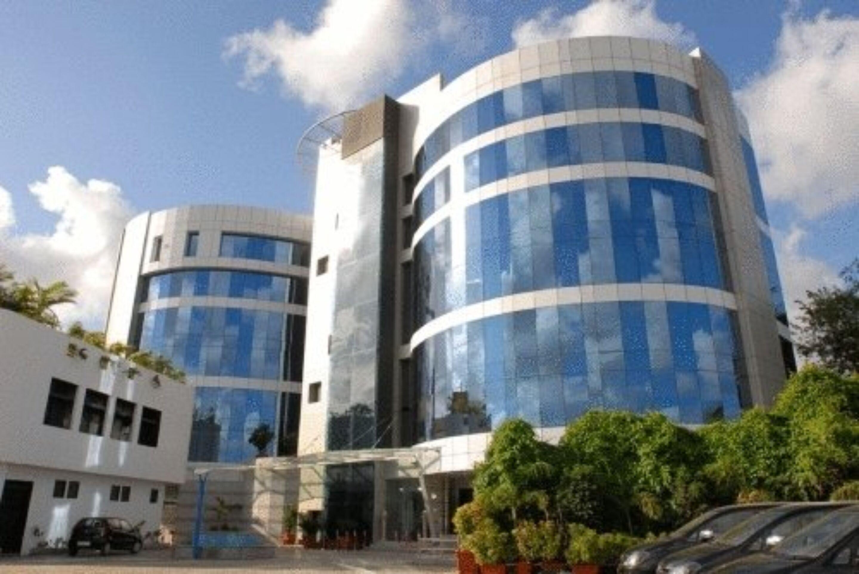 Hotel Peninsula Grand Mumbai