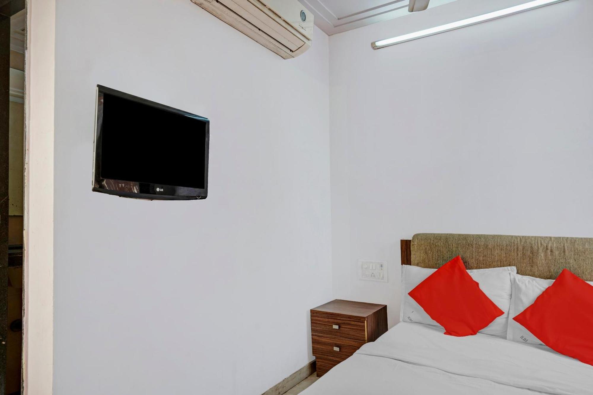 O Delight Near Andheri Railway Station 4*