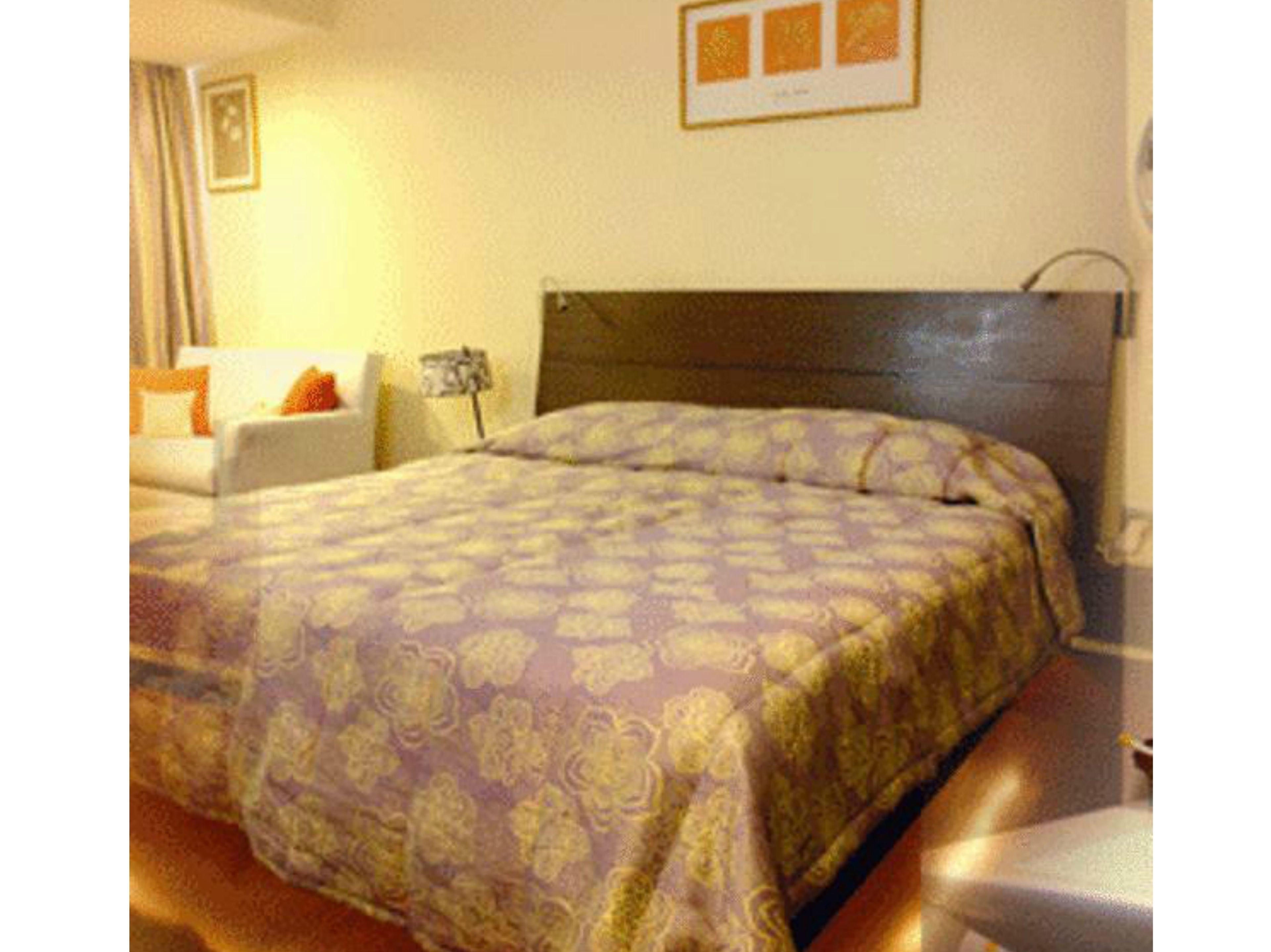 Hotel The Shalimar Hotel, Kemps Corner