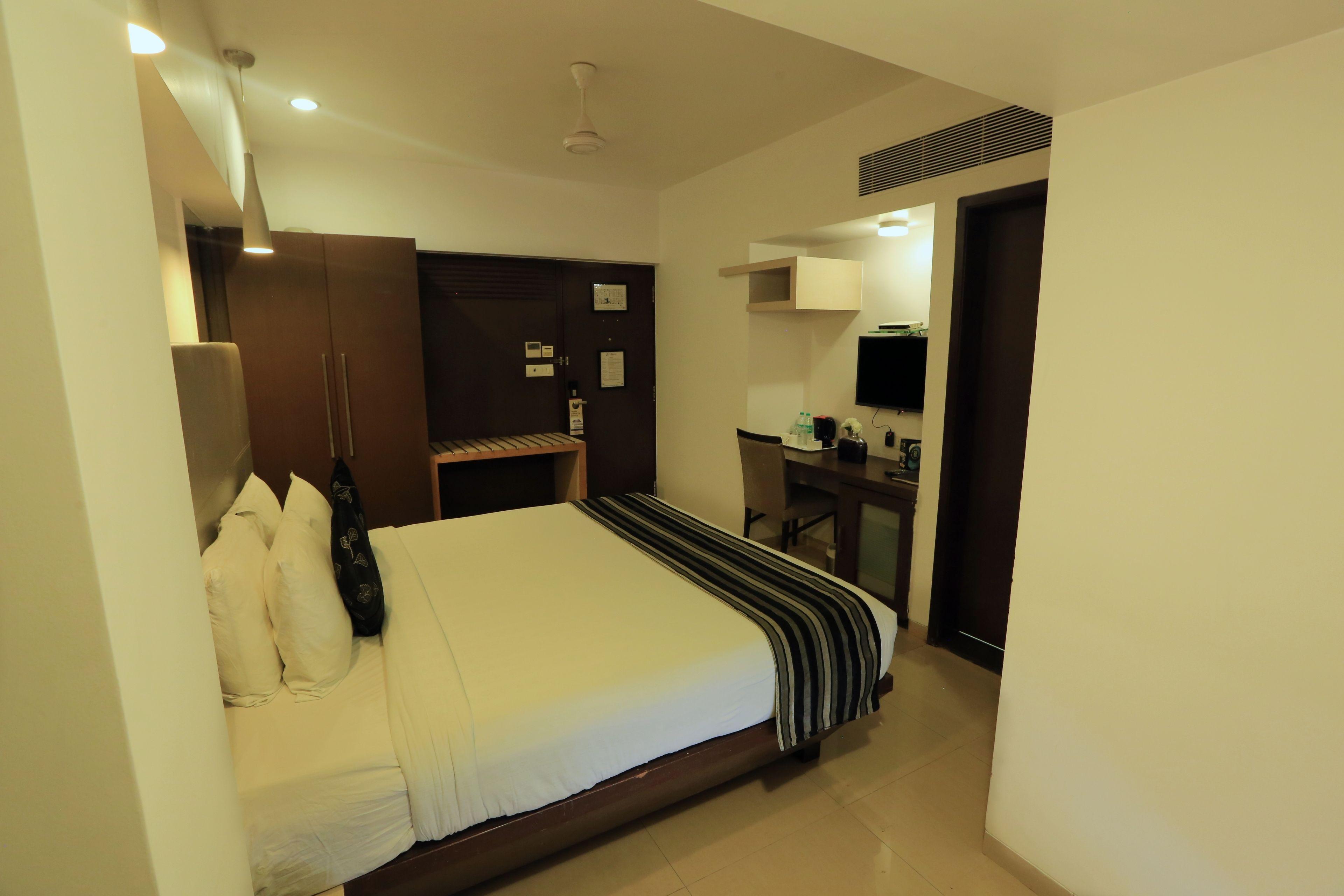 Hotel The Oriental Residency