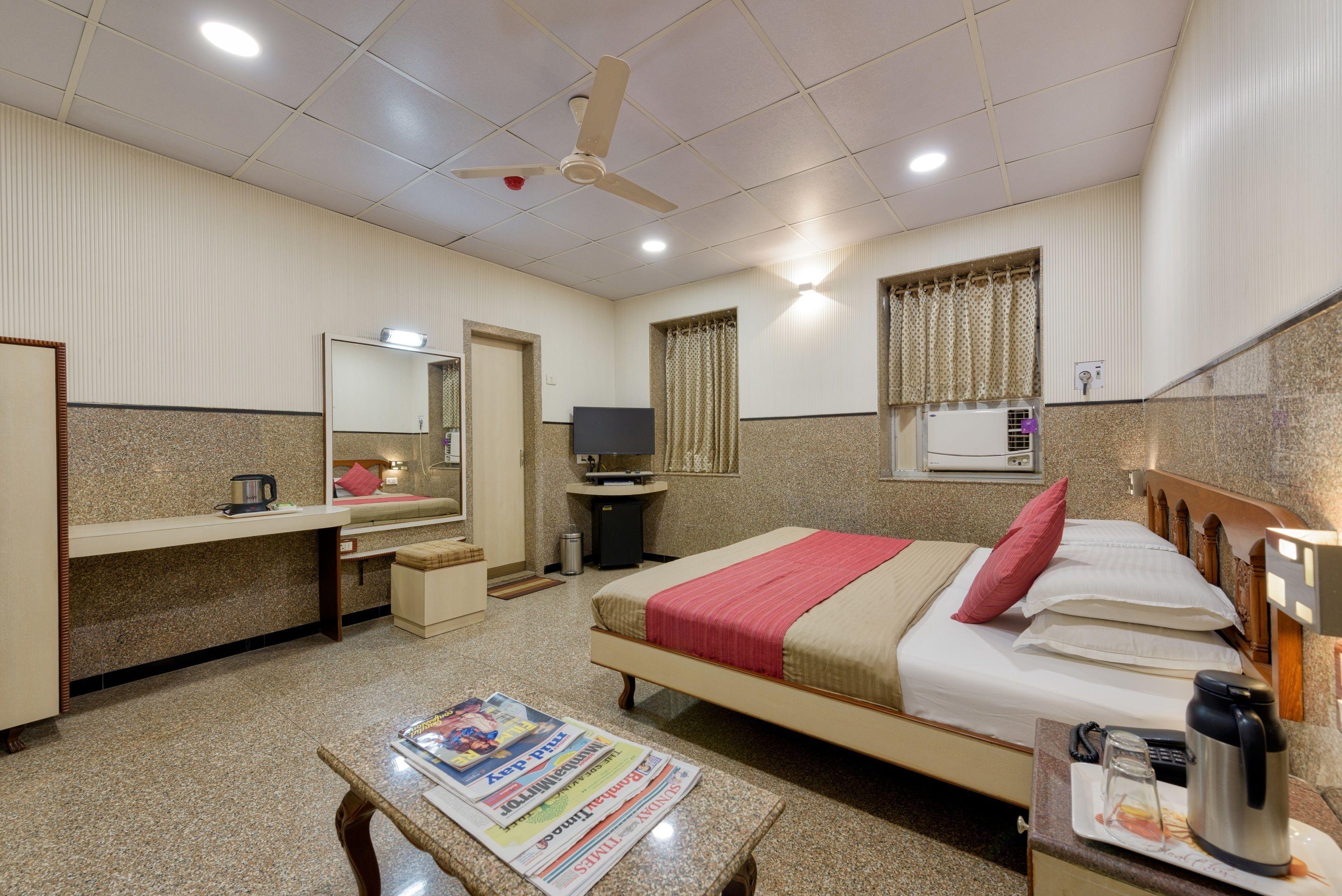 Hotel Royal Castle Mumbai