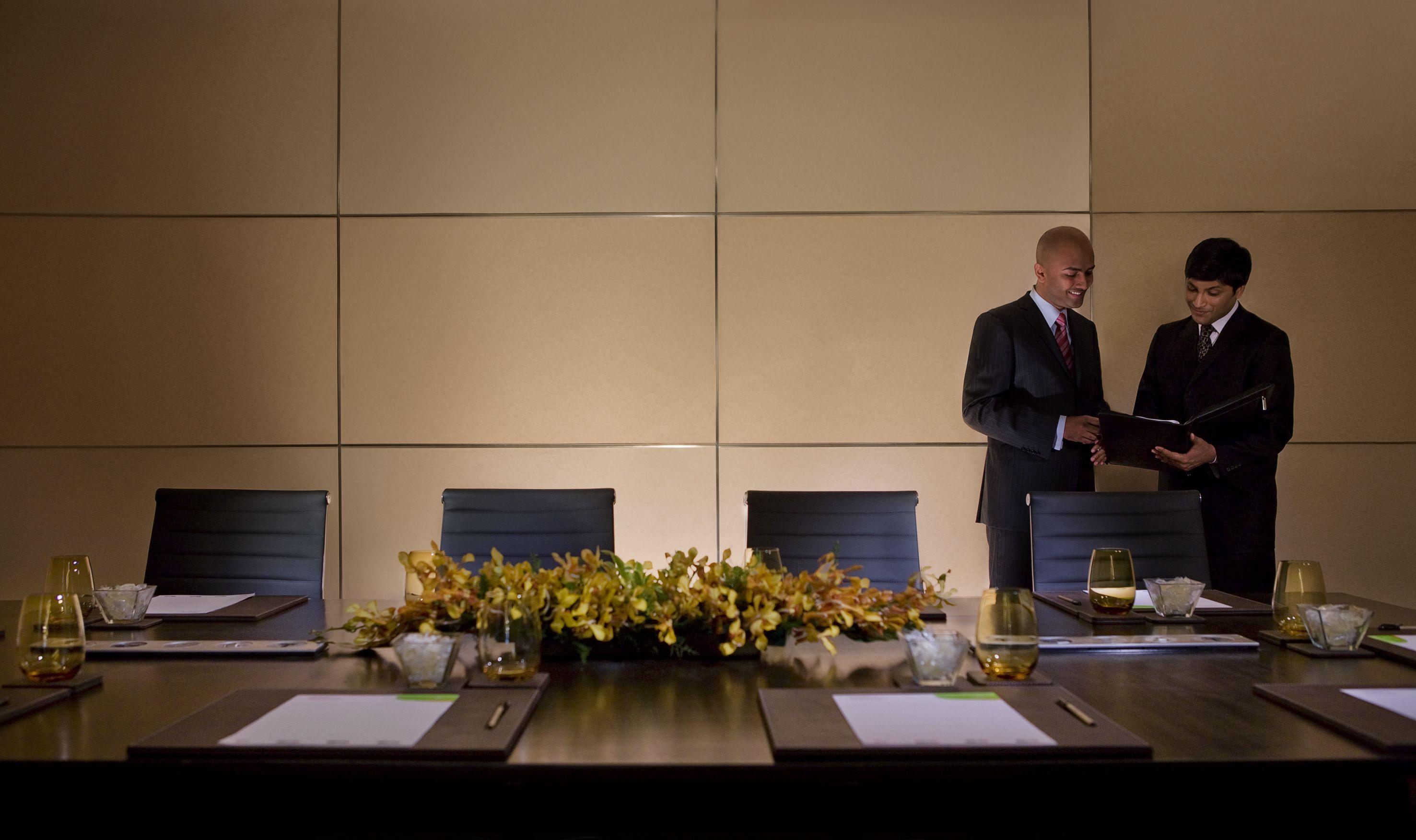 Hotel Courtyard By Marriott International Airport