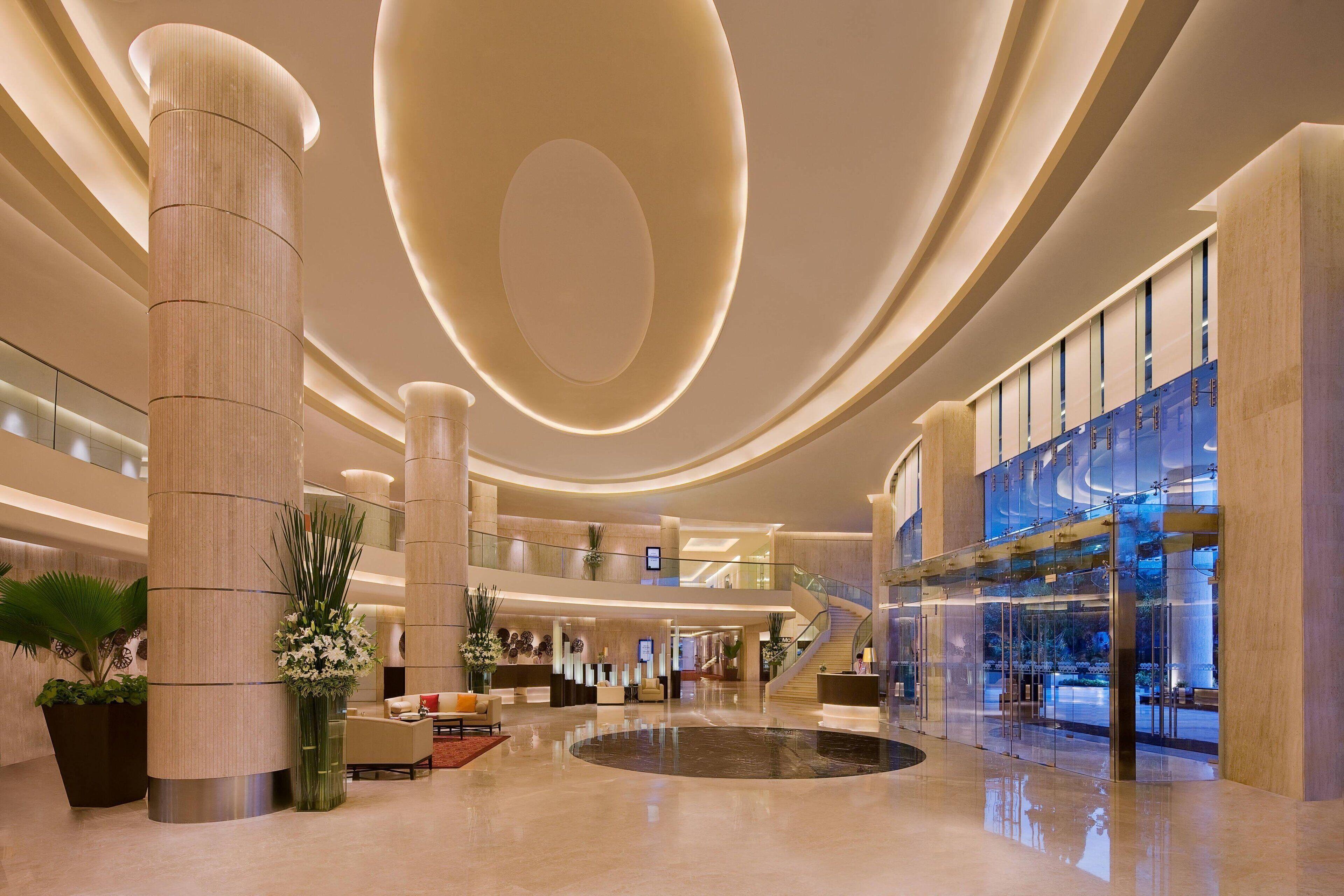 Courtyard By Marriott International Airport Hotel