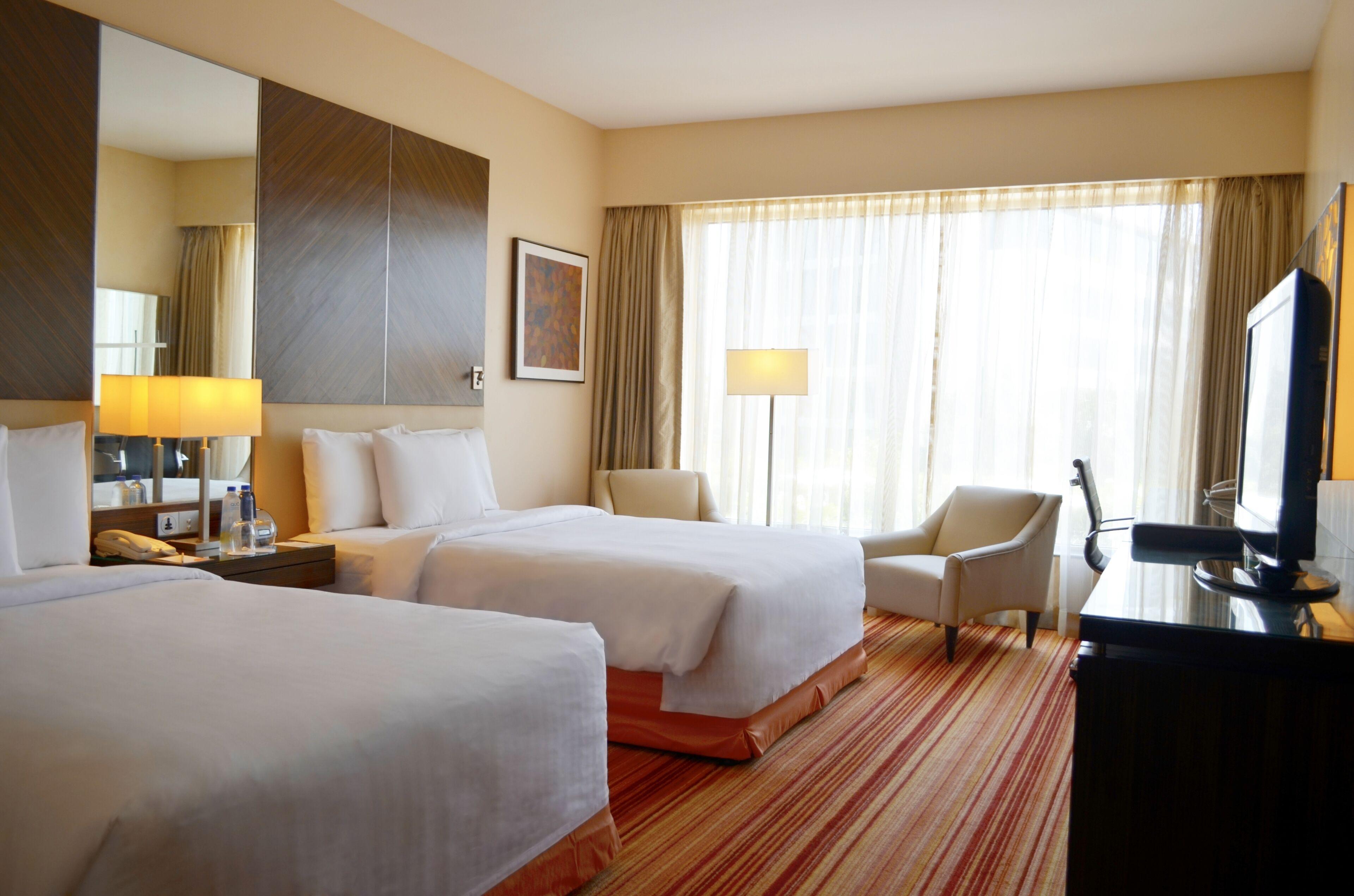 Courtyard By Marriott International Airport