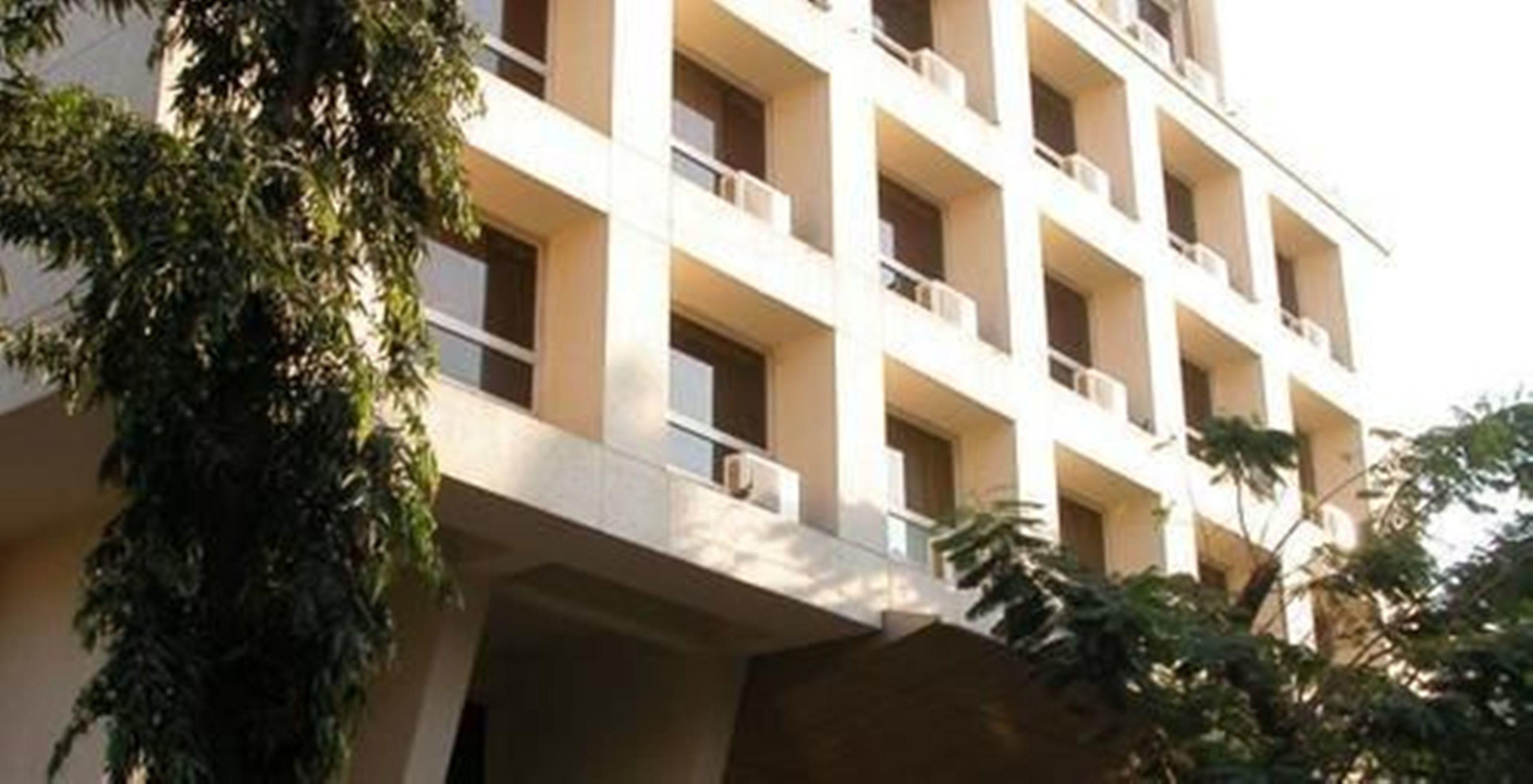 Apartment Landmark *