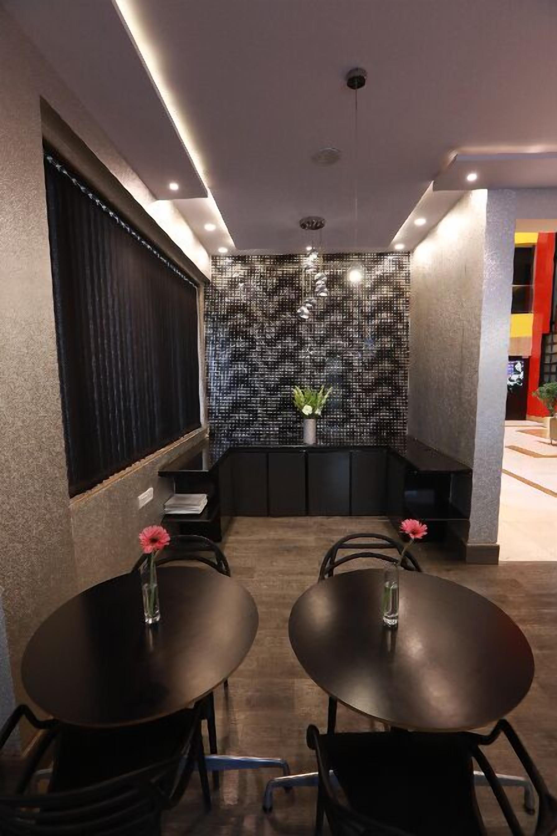 Apartment Landmark *